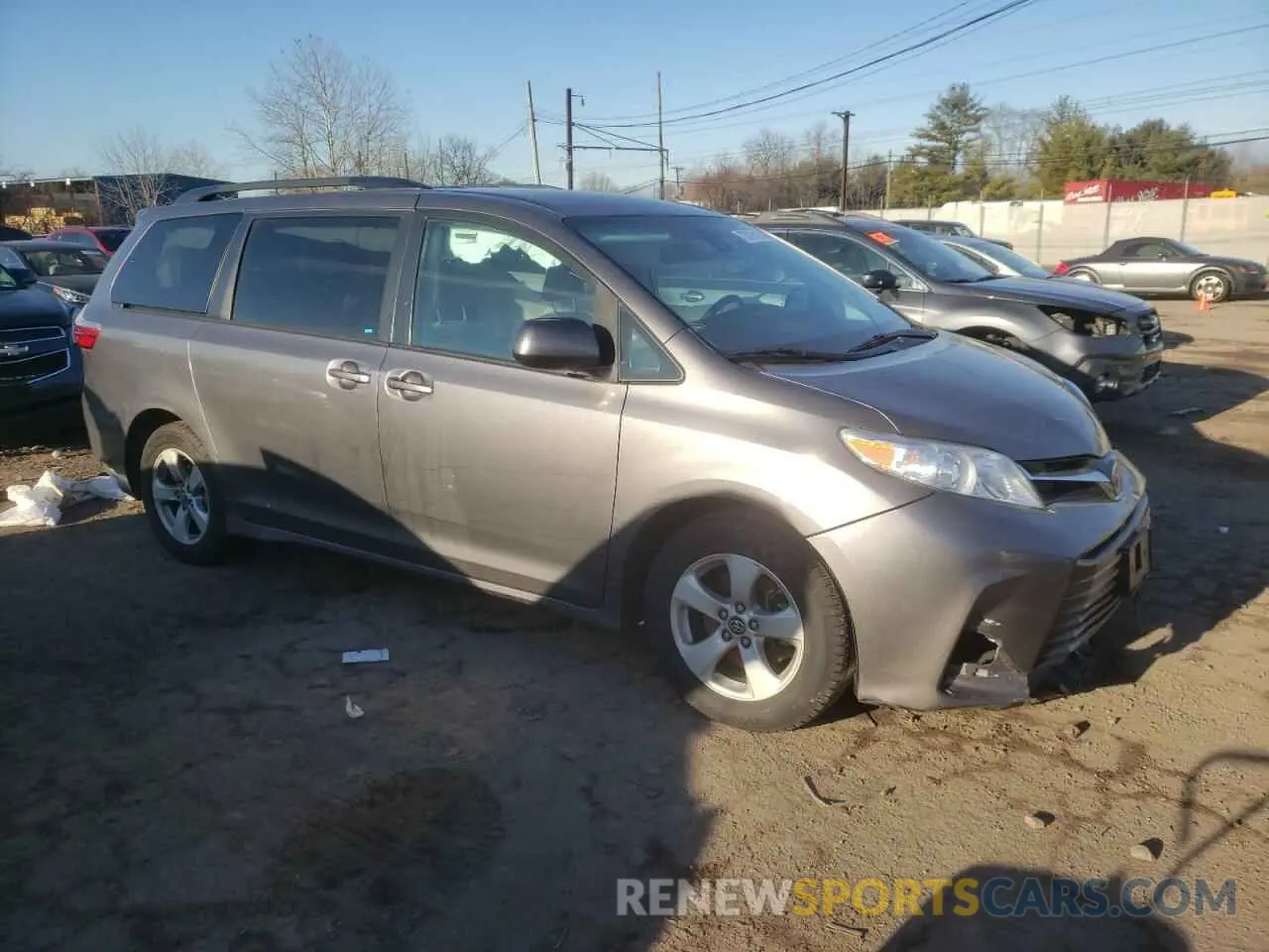 4 Фотография поврежденного автомобиля 5TDKZ3DC5KS017445 TOYOTA SIENNA 2019