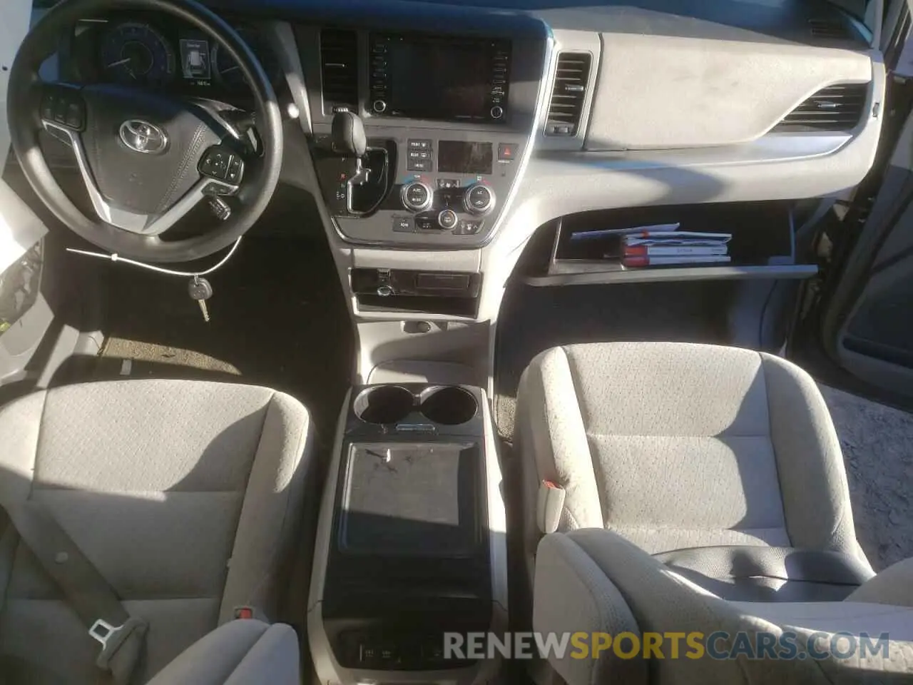 8 Фотография поврежденного автомобиля 5TDKZ3DC5KS017445 TOYOTA SIENNA 2019