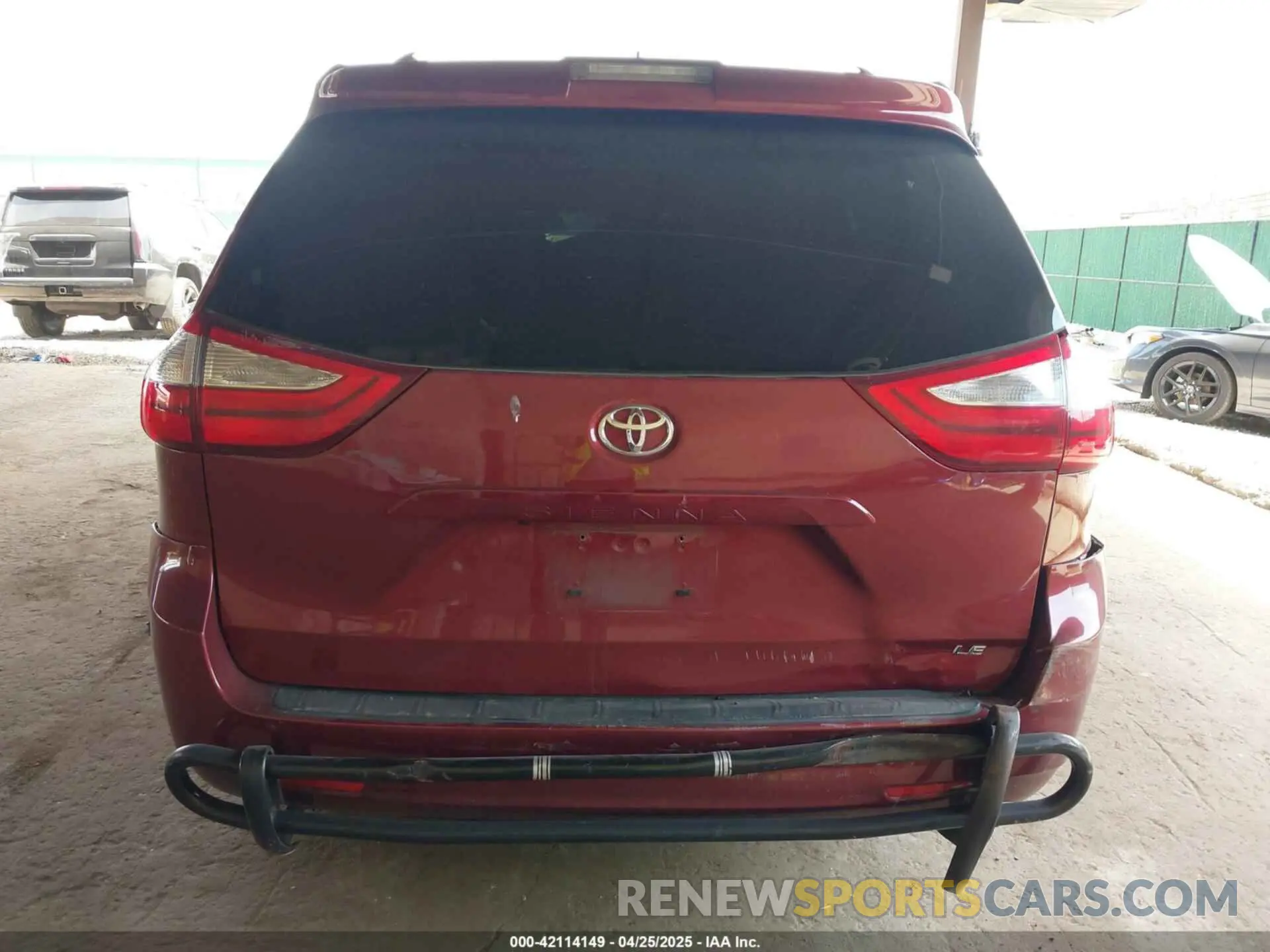 16 Фотография поврежденного автомобиля 5TDKZ3DC8KS988357 TOYOTA SIENNA 2019
