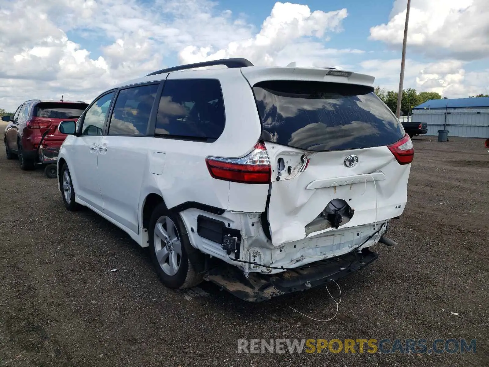 3 Photograph of a damaged car 5TDKZ3DCXKS999750 TOYOTA SIENNA 2019