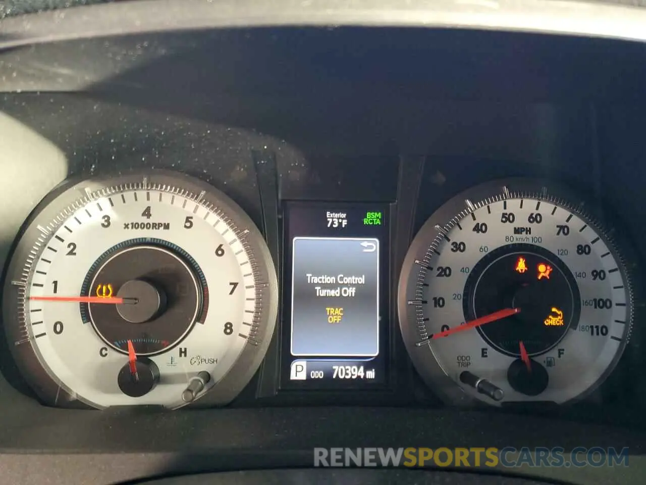 8 Photograph of a damaged car 5TDXZ3DC6KS003639 TOYOTA SIENNA 2019