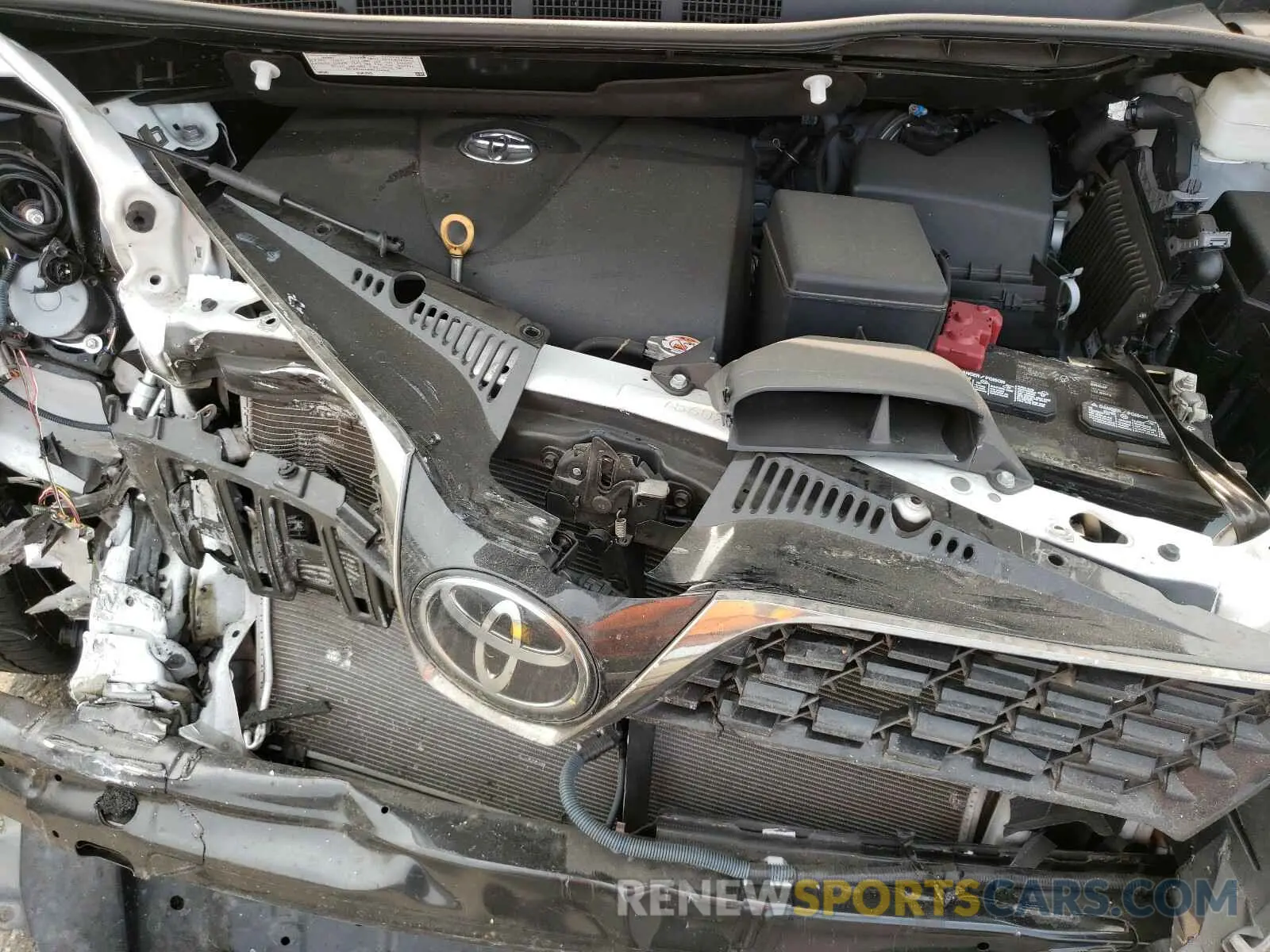 7 Photograph of a damaged car 5TDXZ3DCXKS972487 TOYOTA SIENNA 2019