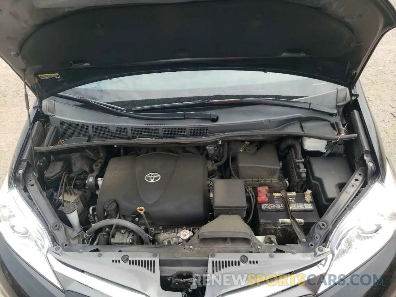 7 Photograph of a damaged car 5TDYZ3DC3KS015767 TOYOTA SIENNA 2019