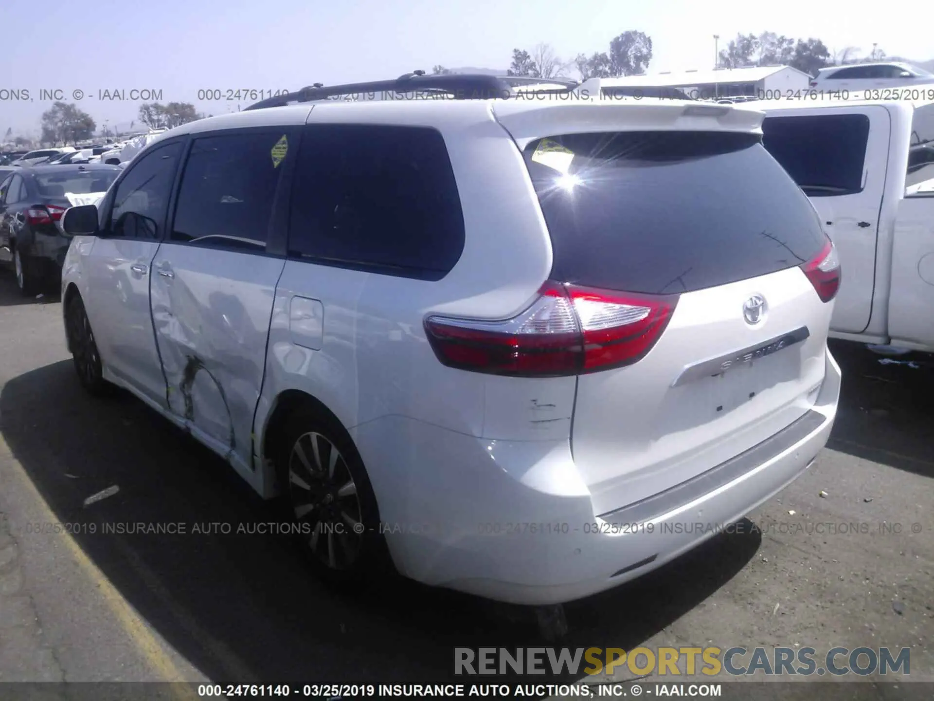 3 Photograph of a damaged car 5TDYZ3DC3KS968947 TOYOTA SIENNA 2019