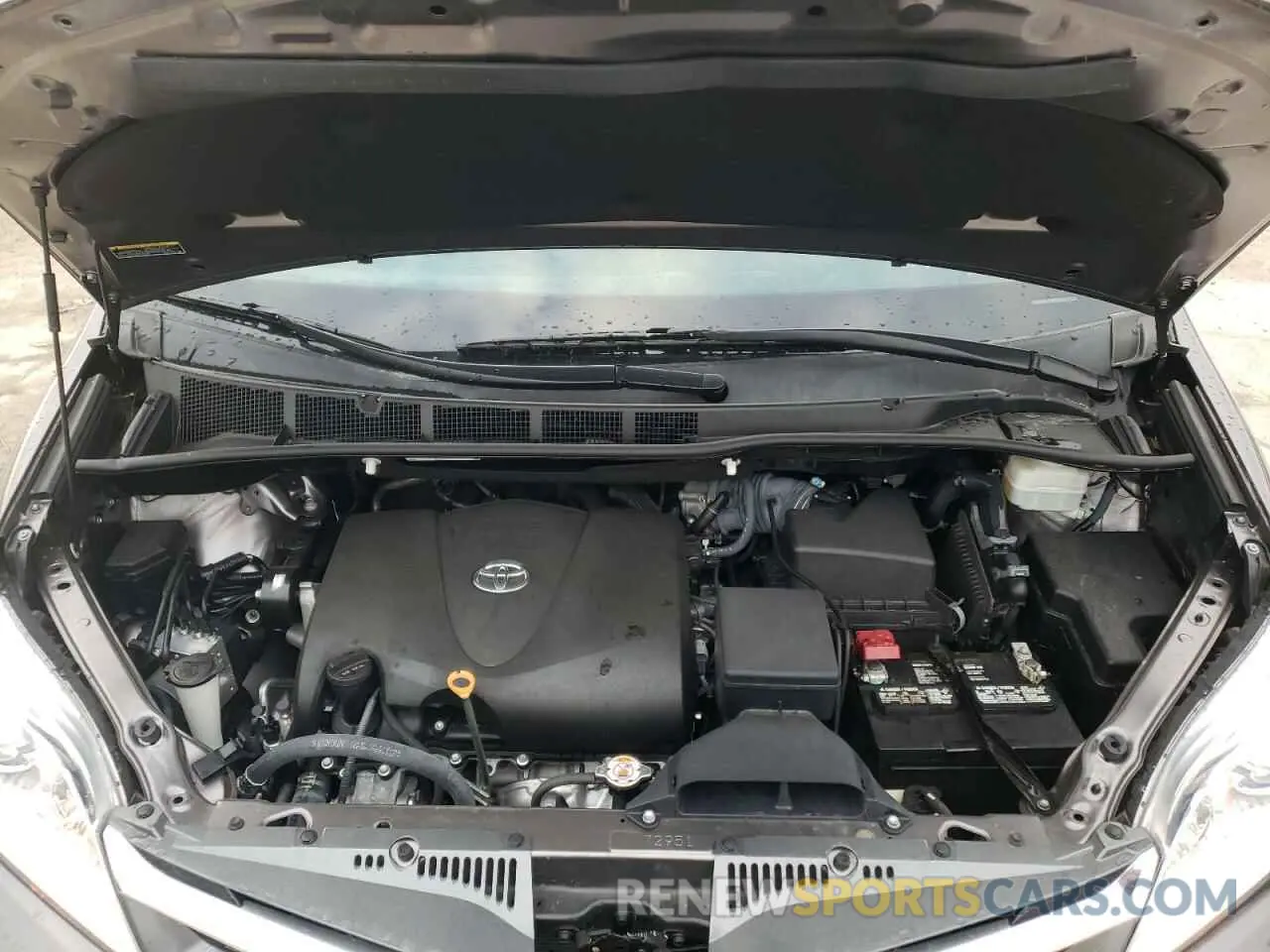 7 Photograph of a damaged car 5TDYZ3DC3KS984968 TOYOTA SIENNA 2019