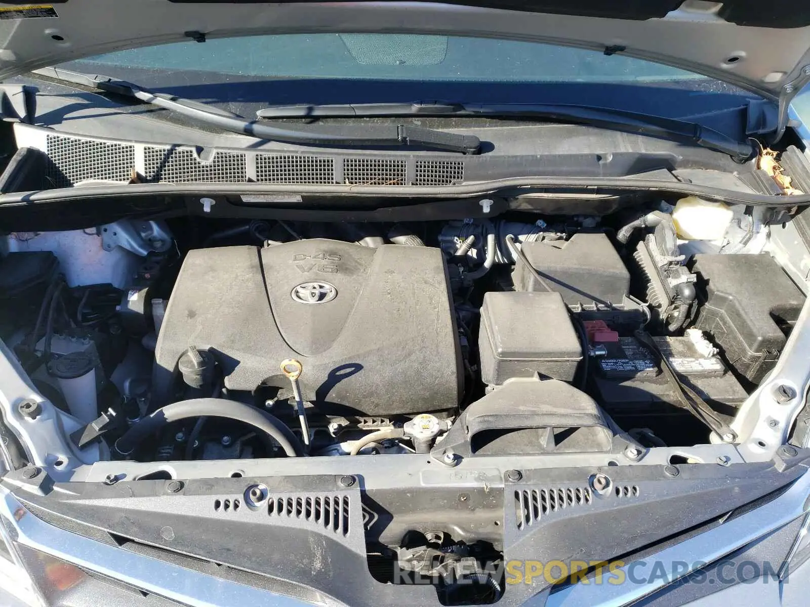 7 Photograph of a damaged car 5TDYZ3DC4KS019228 TOYOTA SIENNA 2019