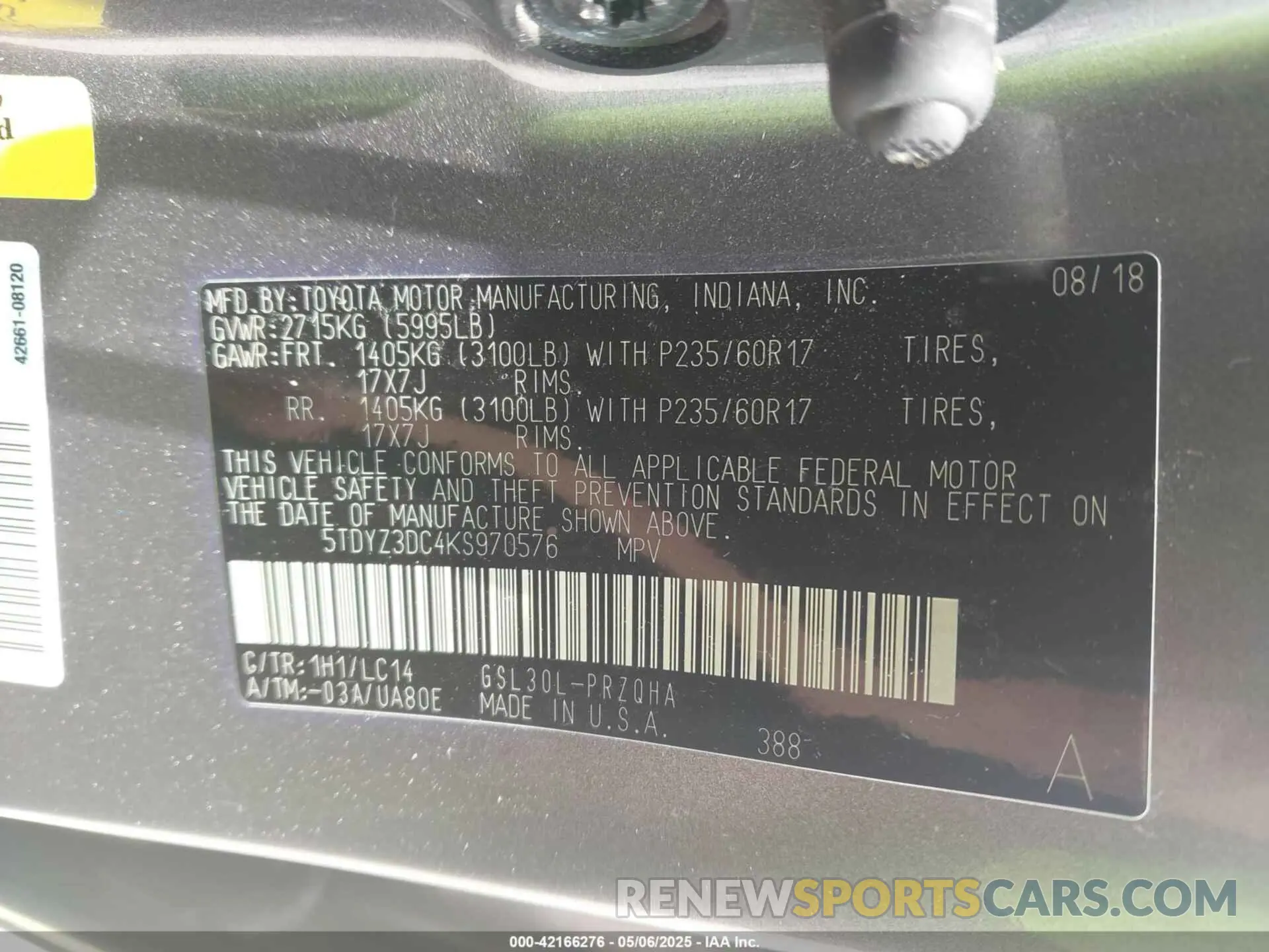 9 Photograph of a damaged car 5TDYZ3DC4KS970576 TOYOTA SIENNA 2019
