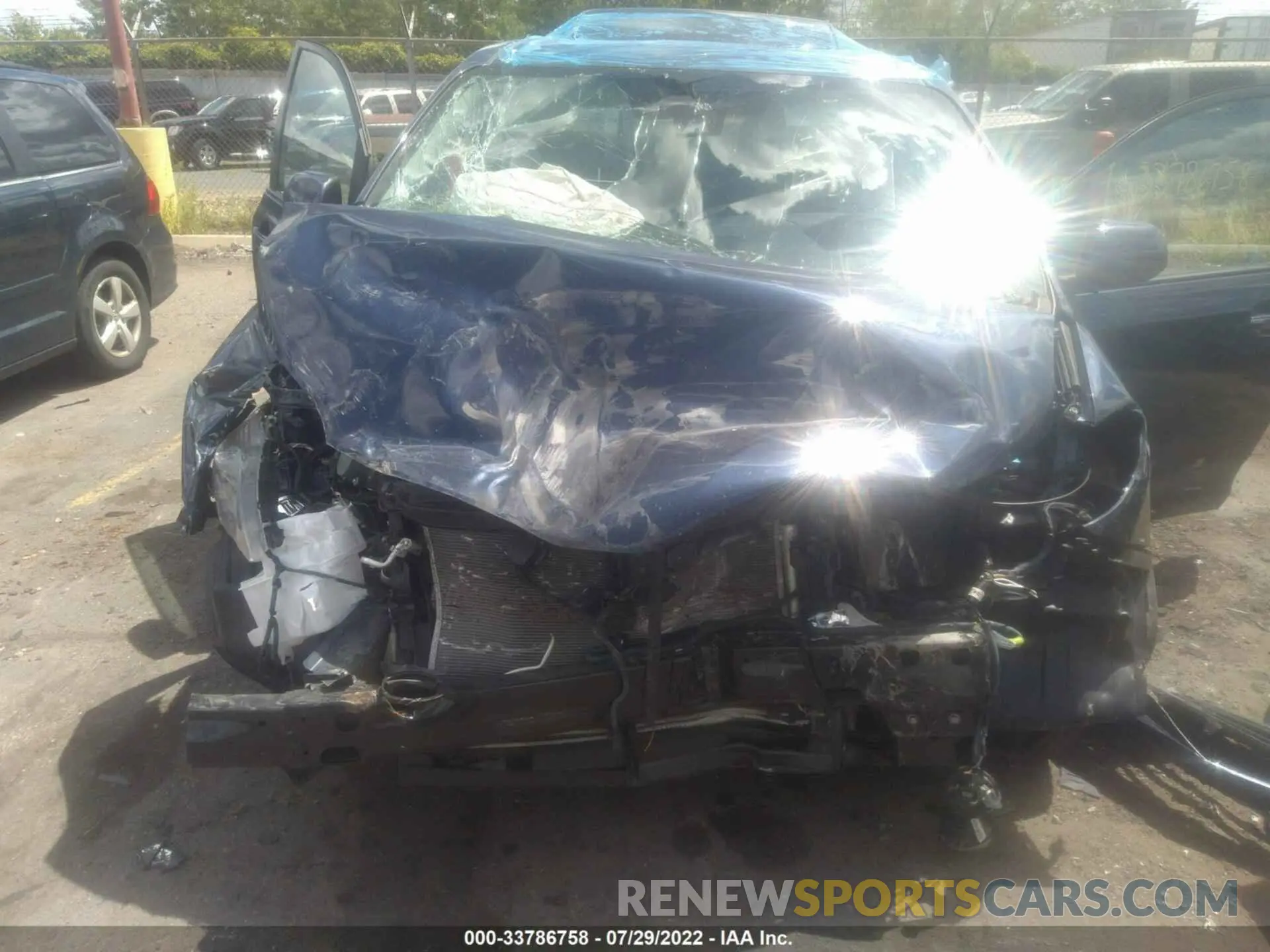 6 Фотография поврежденного автомобиля 5TDYZ3DC4KS985384 TOYOTA SIENNA 2019