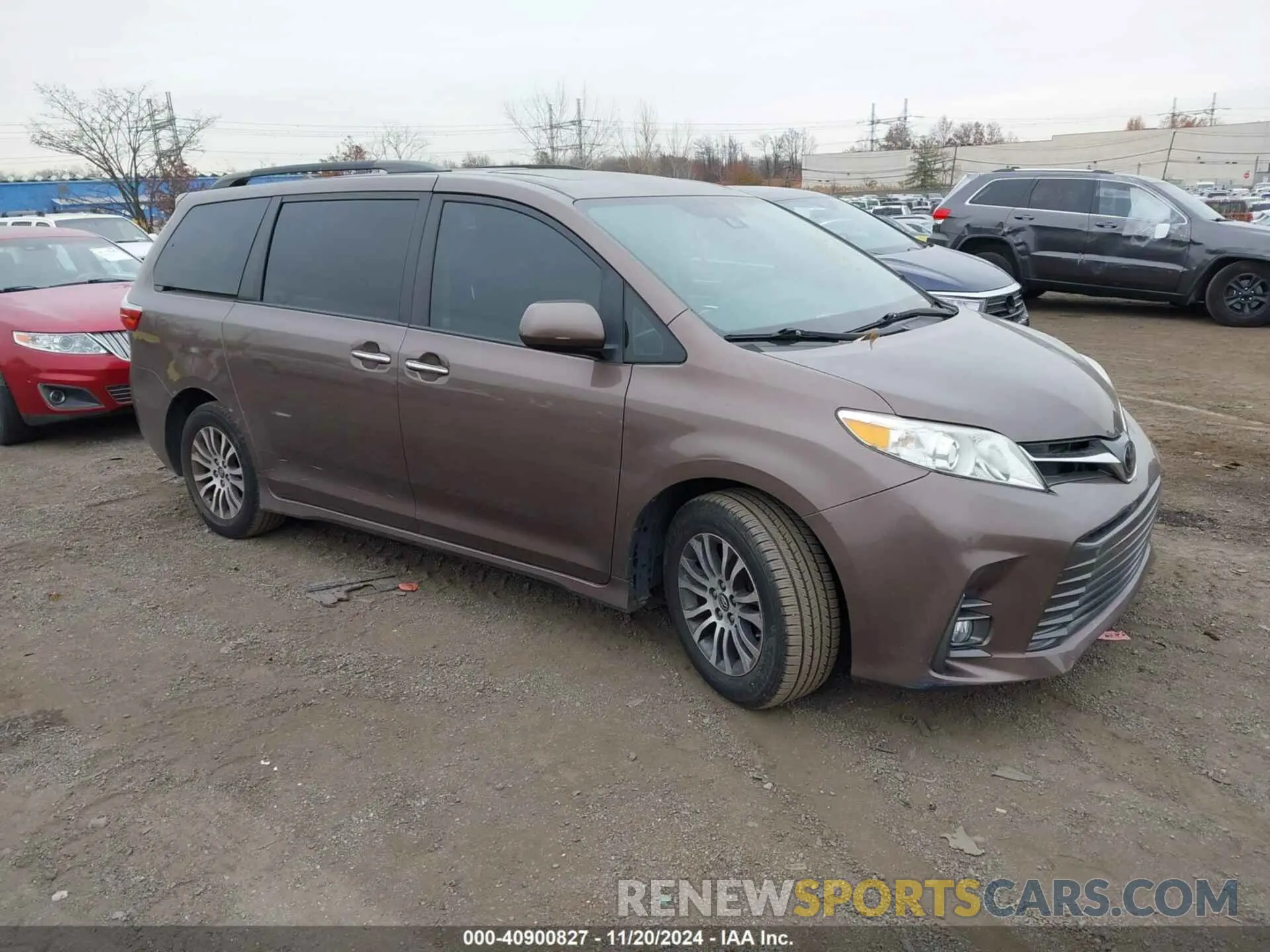 1 Фотография поврежденного автомобиля 5TDYZ3DC4KS987264 TOYOTA SIENNA 2019