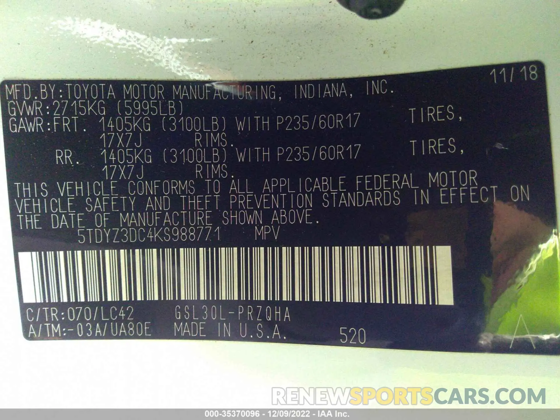 9 Photograph of a damaged car 5TDYZ3DC4KS988771 TOYOTA SIENNA 2019