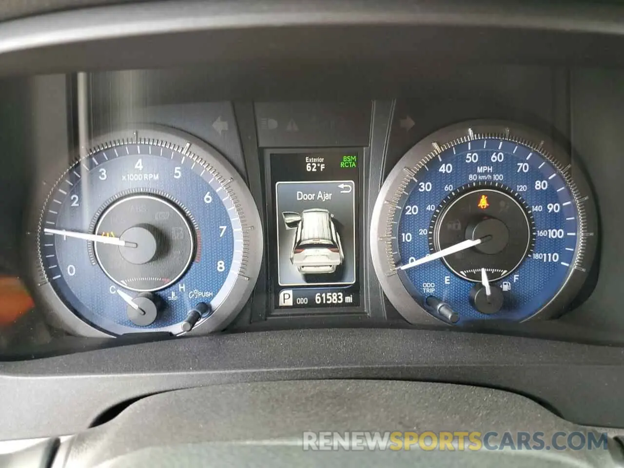 9 Photograph of a damaged car 5TDYZ3DC5KS998922 TOYOTA SIENNA 2019