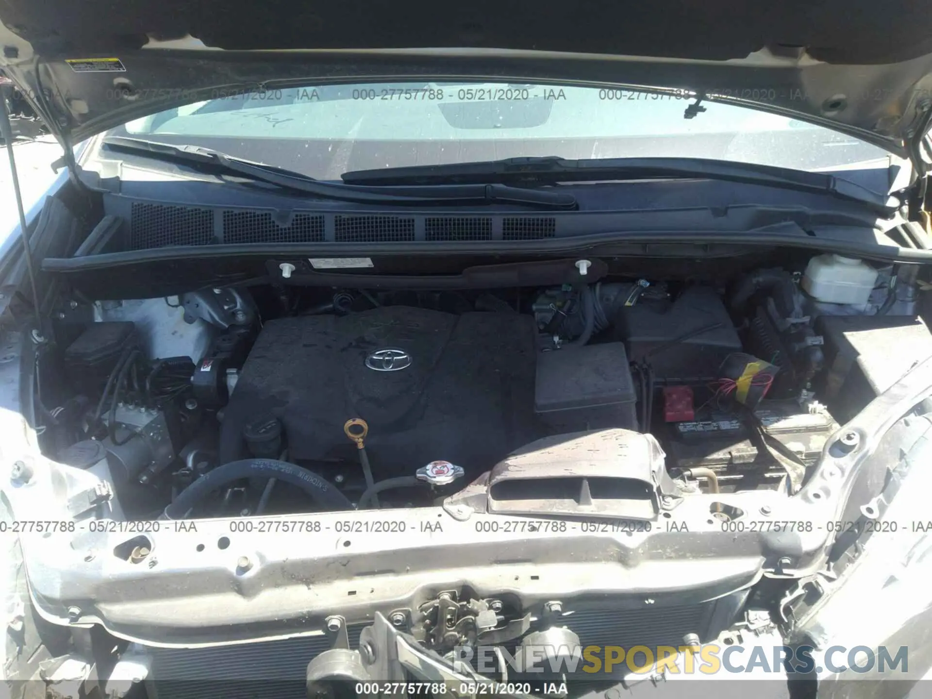 10 Фотография поврежденного автомобиля 5TDYZ3DC6KS015388 TOYOTA SIENNA 2019