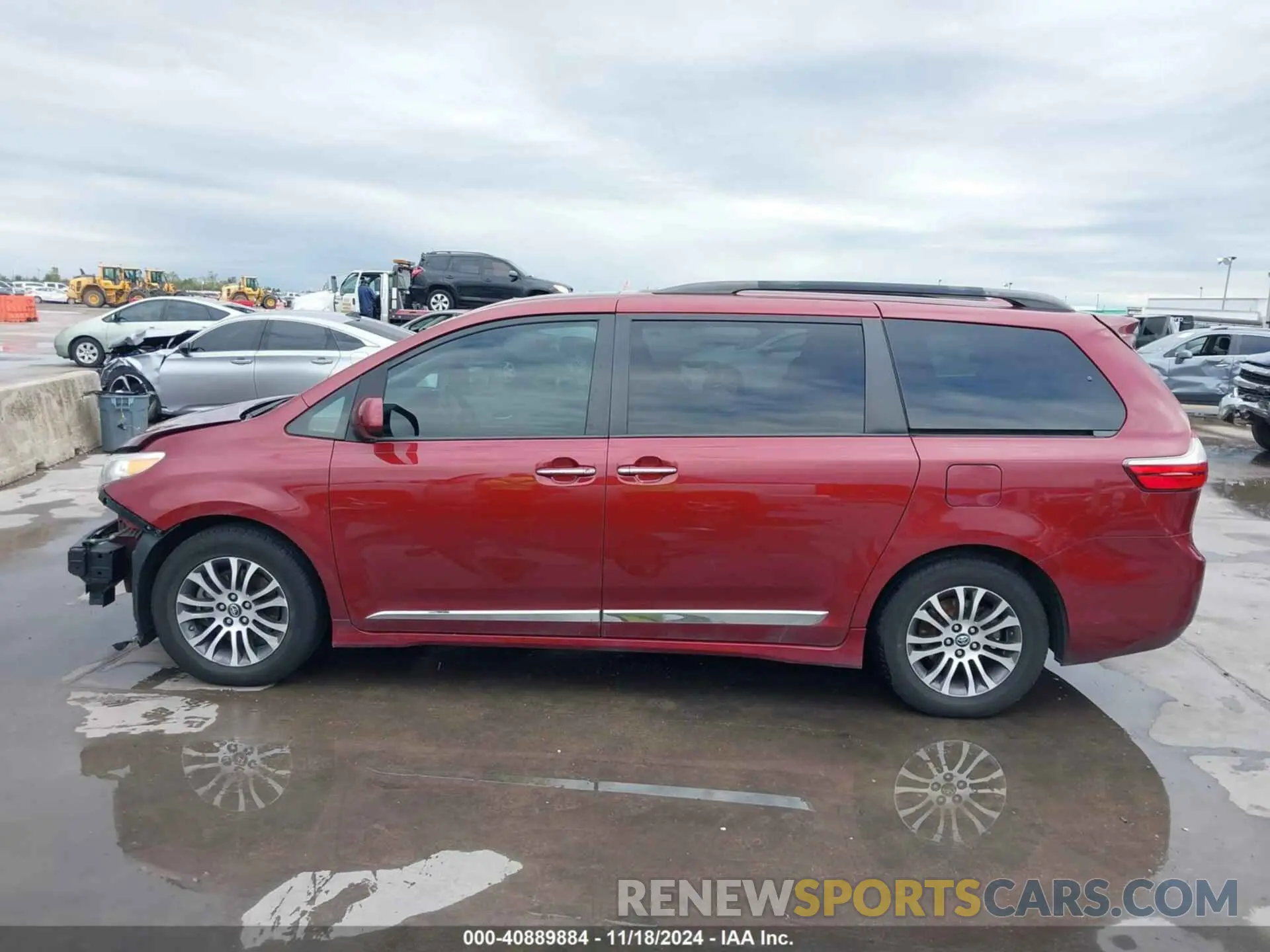 15 Photograph of a damaged car 5TDYZ3DC7KS966005 TOYOTA SIENNA 2019