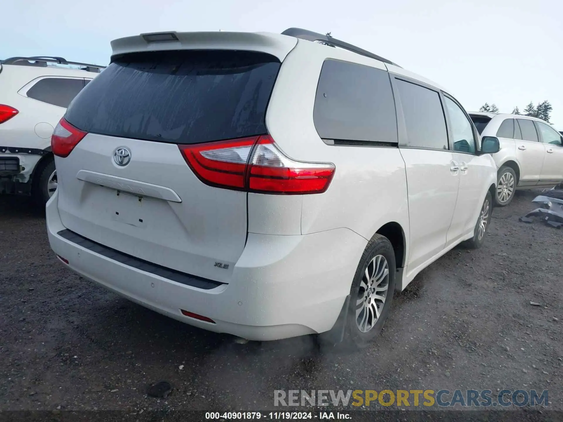 4 Фотография поврежденного автомобиля 5TDYZ3DC9KS006832 TOYOTA SIENNA 2019