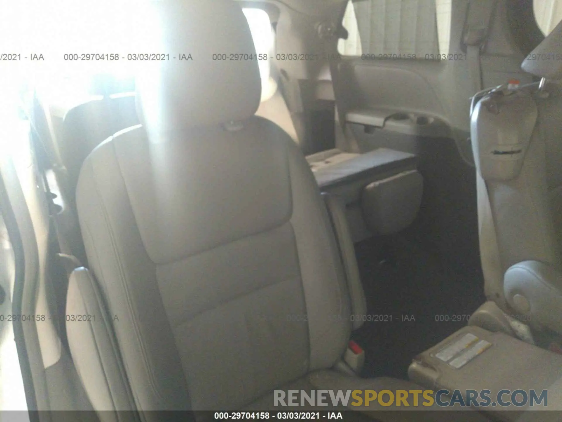 8 Фотография поврежденного автомобиля 5TDYZ3DCXKS001512 TOYOTA SIENNA 2019