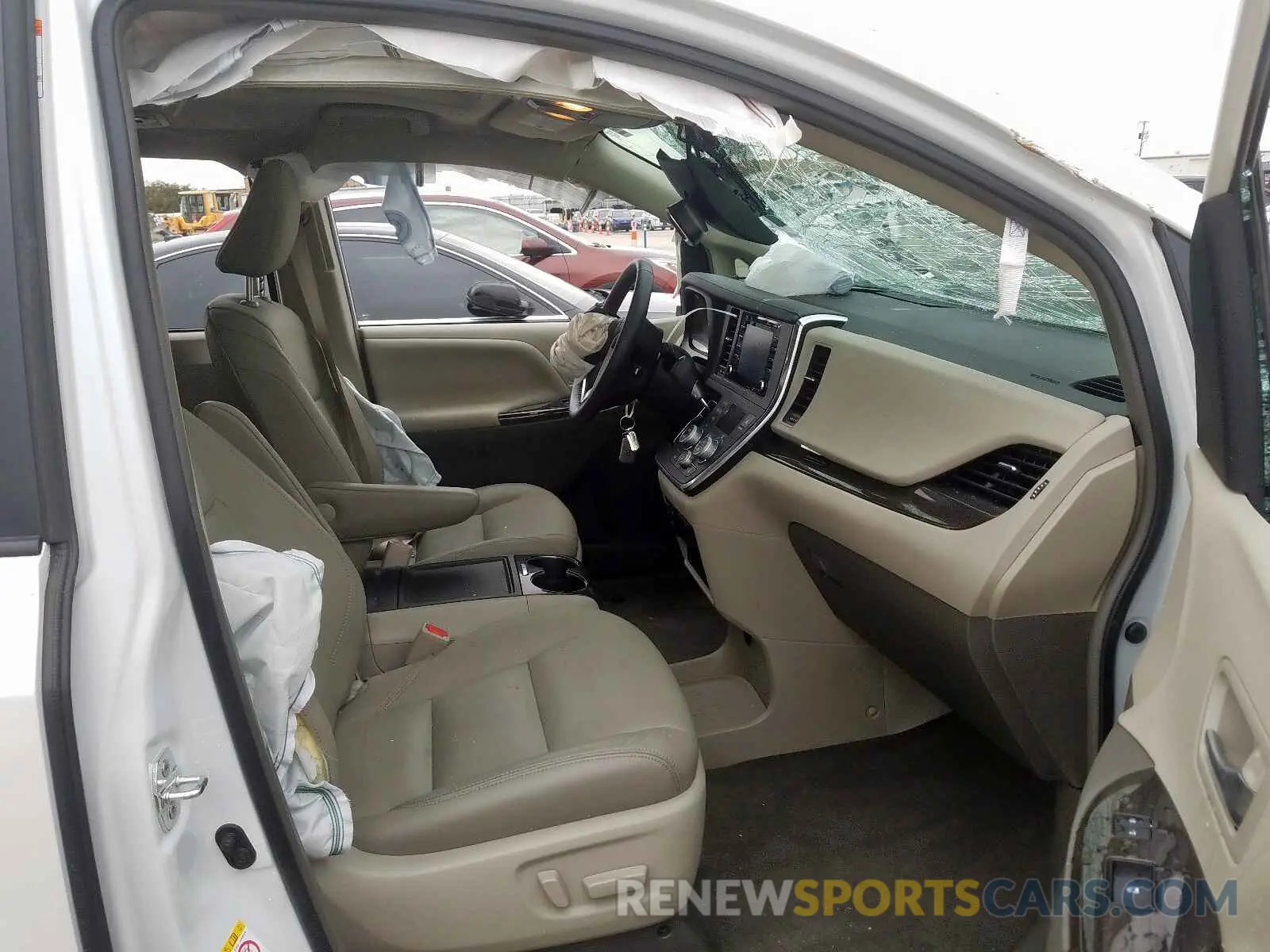 5 Photograph of a damaged car 5TDYZ3DCXKS998172 TOYOTA SIENNA 2019
