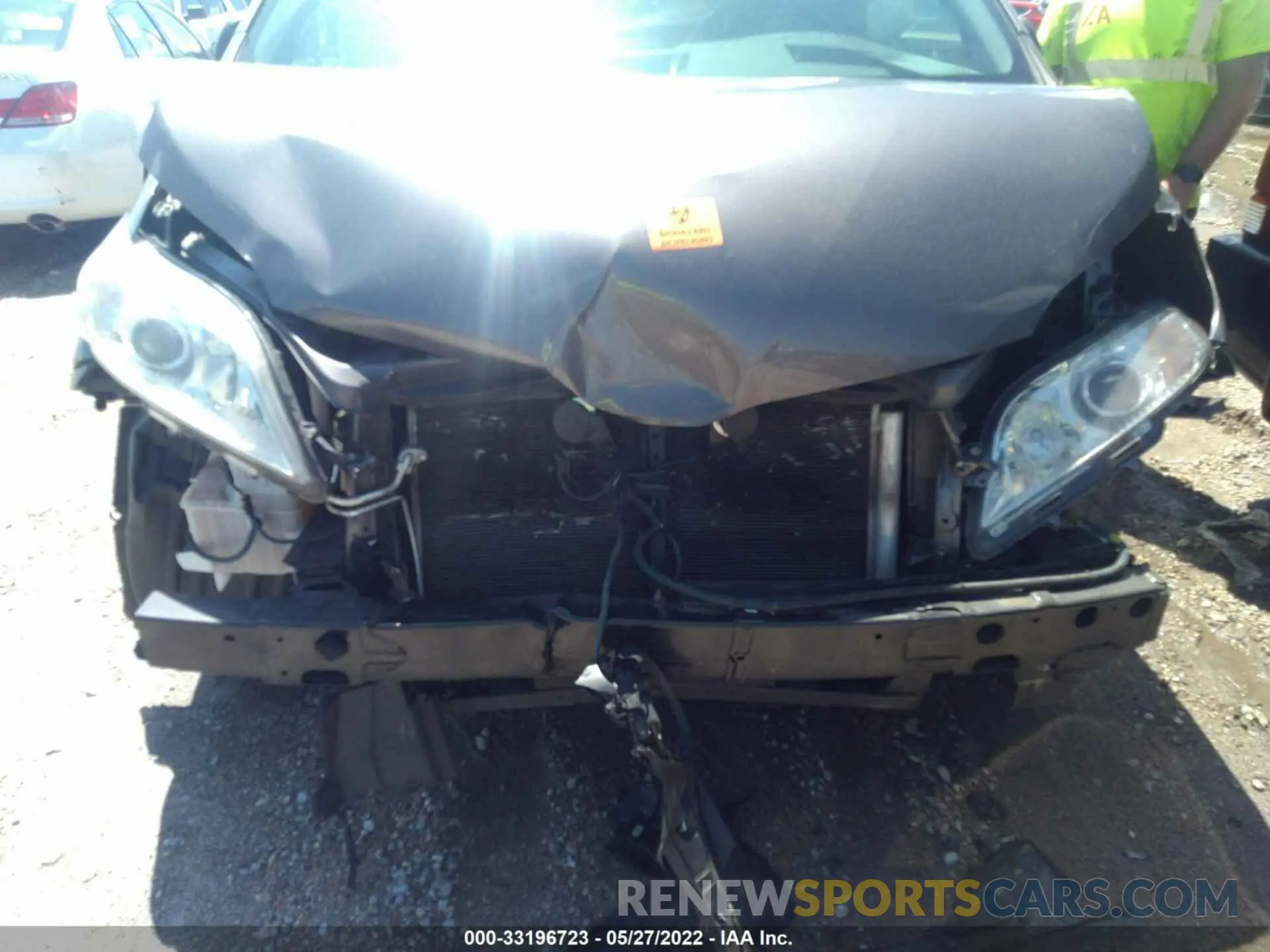 6 Photograph of a damaged car 5TDZZ3DC7KS008096 TOYOTA SIENNA 2019