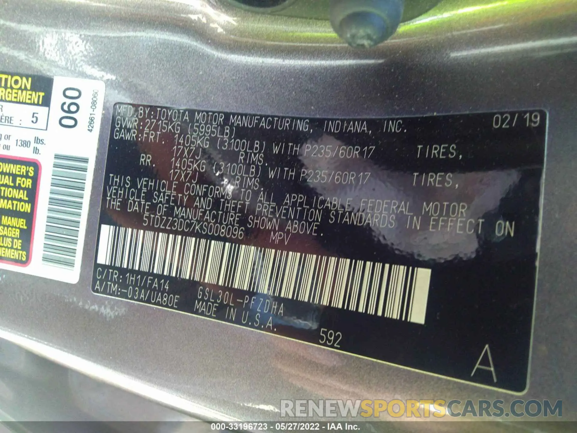 9 Photograph of a damaged car 5TDZZ3DC7KS008096 TOYOTA SIENNA 2019