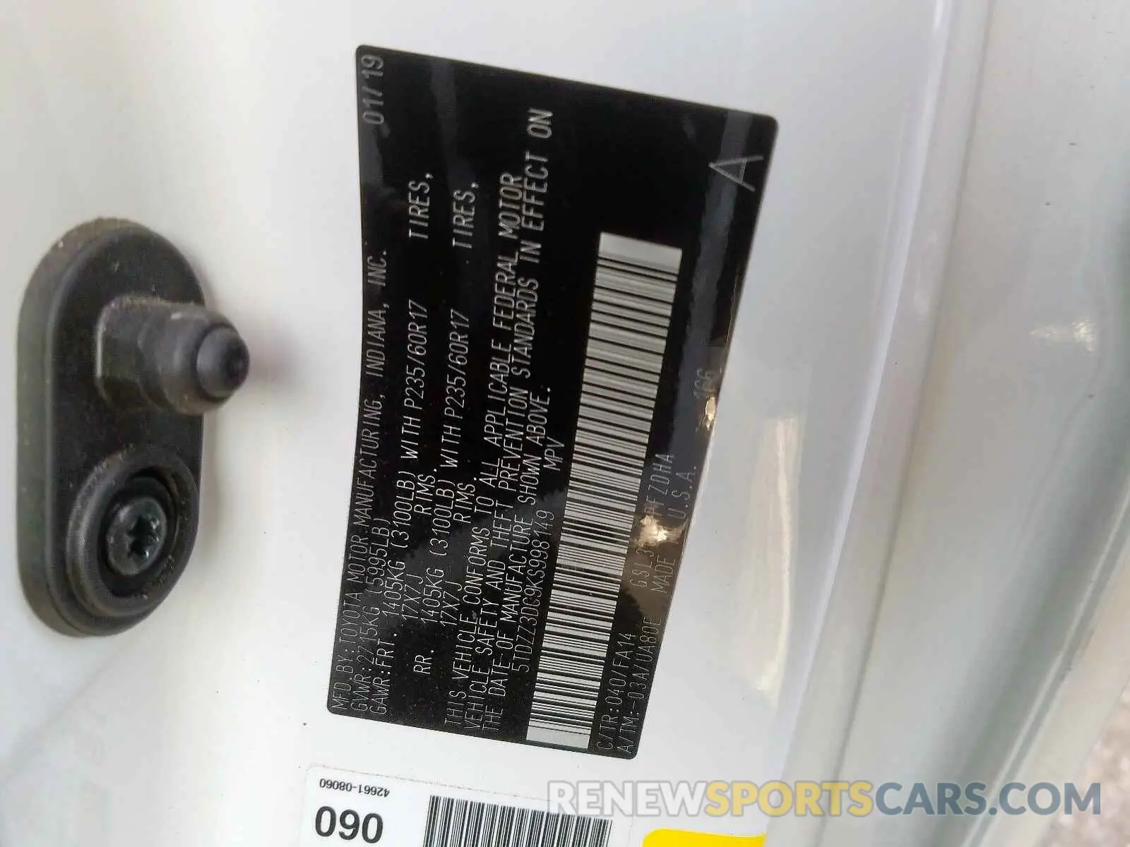 10 Photograph of a damaged car 5TDZZ3DC9KS998149 TOYOTA SIENNA 2019
