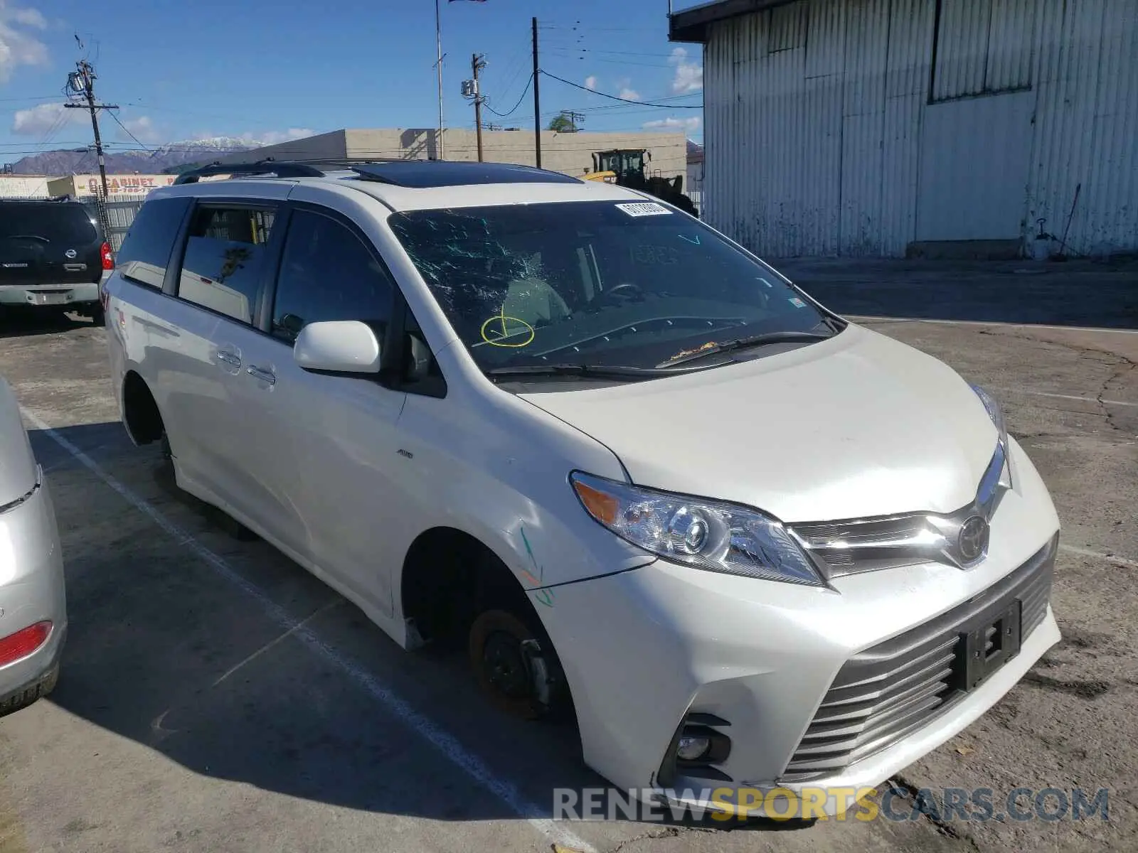1 Фотография поврежденного автомобиля 5TDDZ3DC0LS241104 TOYOTA SIENNA 2020