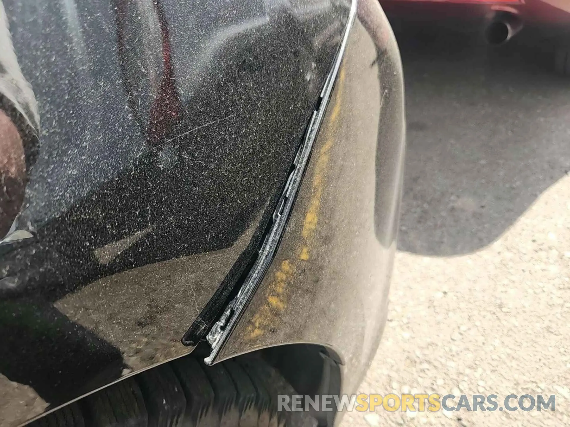 4 Photograph of a damaged car 5TDDZ3DC1LS249549 TOYOTA SIENNA 2020
