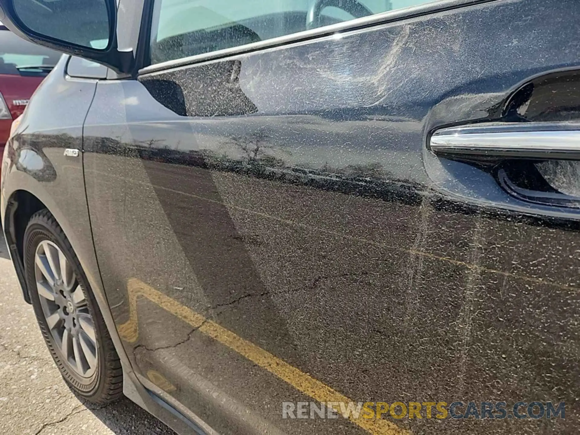 6 Photograph of a damaged car 5TDDZ3DC1LS249549 TOYOTA SIENNA 2020