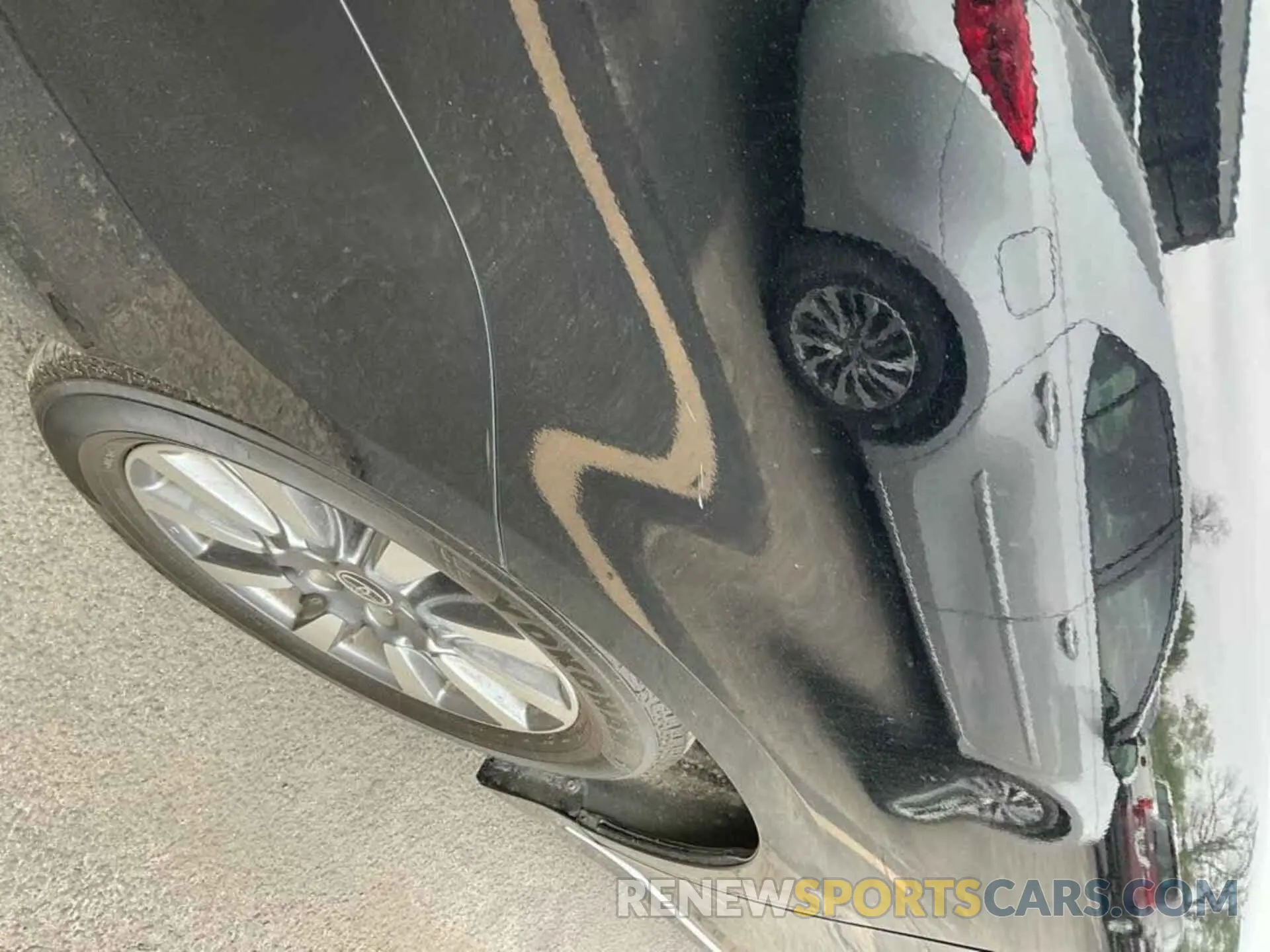 19 Photograph of a damaged car 5TDDZ3DC1LS249597 TOYOTA SIENNA 2020