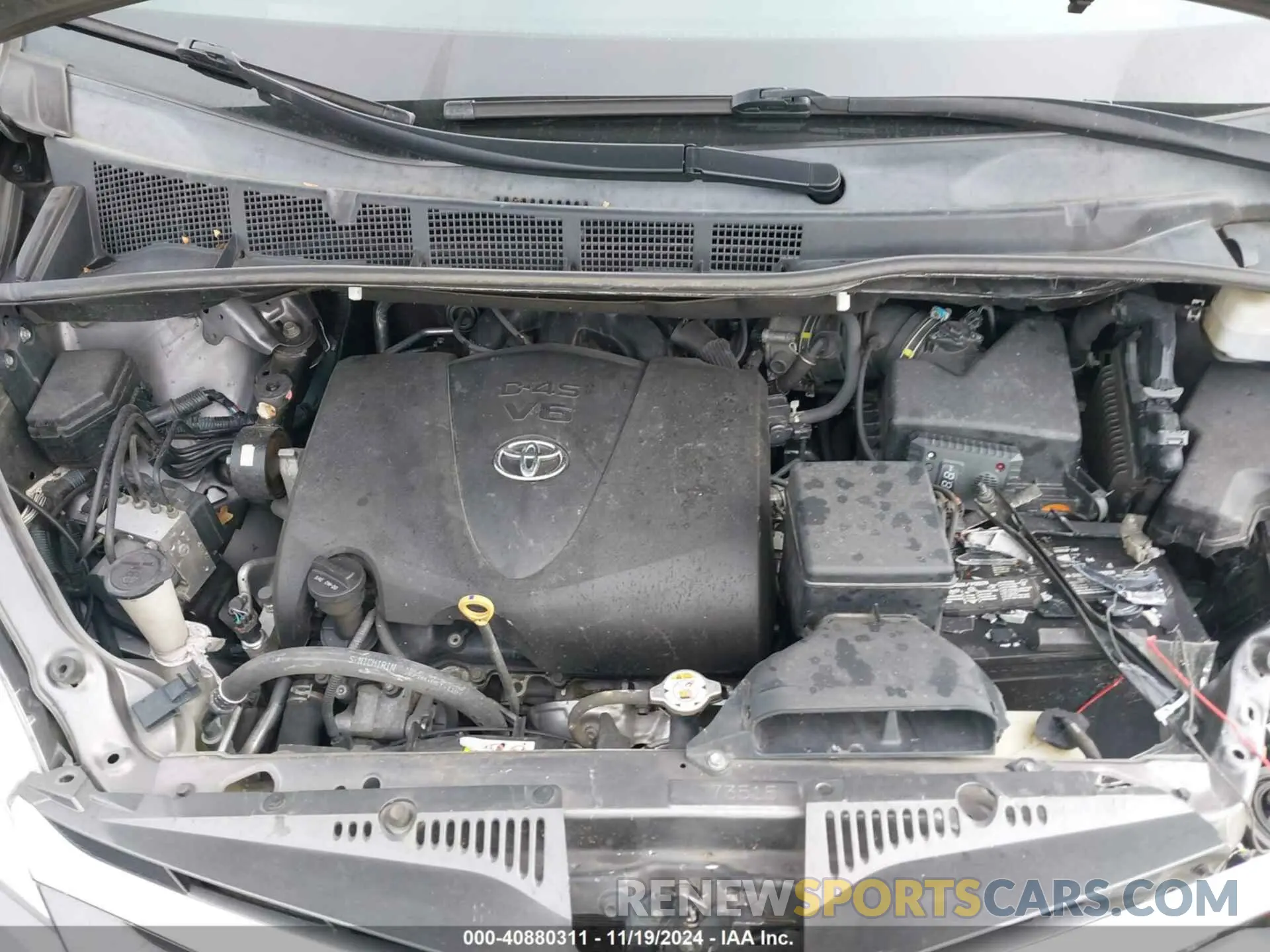 10 Photograph of a damaged car 5TDDZ3DC6LS238739 TOYOTA SIENNA 2020