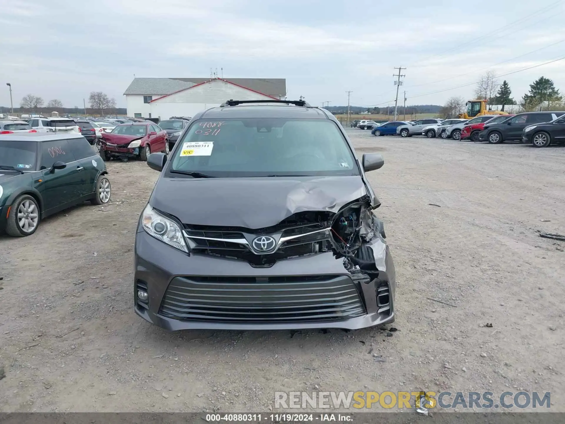 12 Photograph of a damaged car 5TDDZ3DC6LS238739 TOYOTA SIENNA 2020