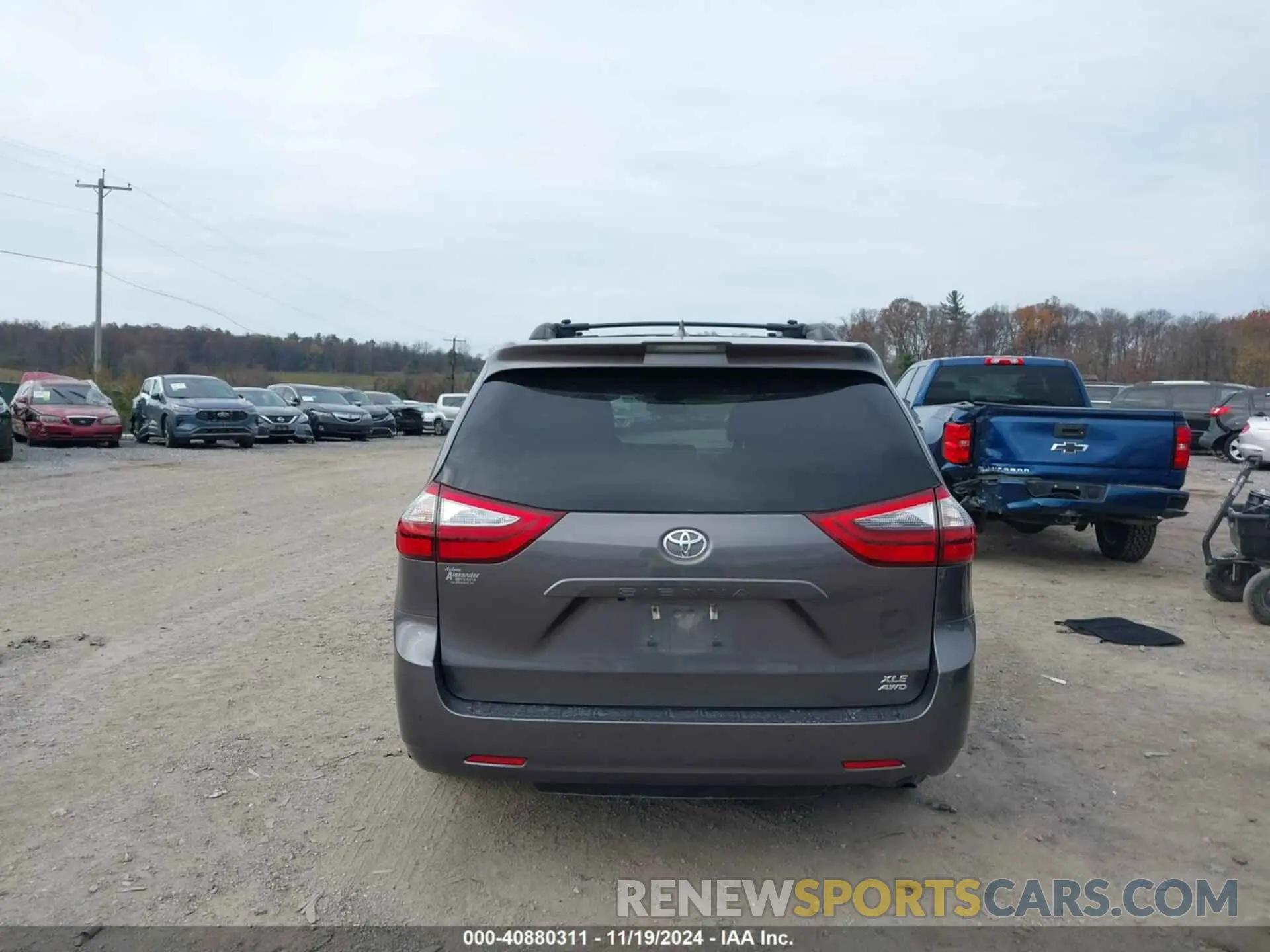 16 Photograph of a damaged car 5TDDZ3DC6LS238739 TOYOTA SIENNA 2020