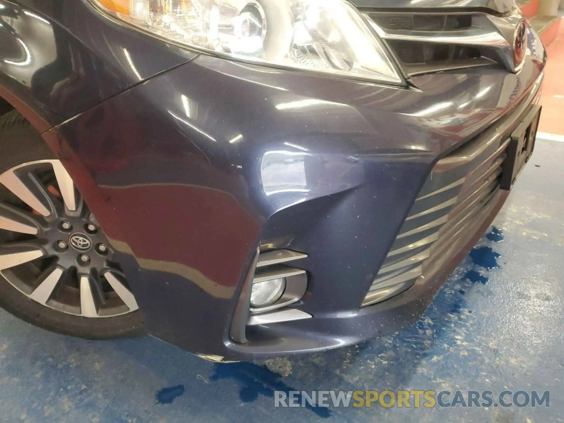 20 Photograph of a damaged car 5TDDZ3DC9LS232403 TOYOTA SIENNA 2020