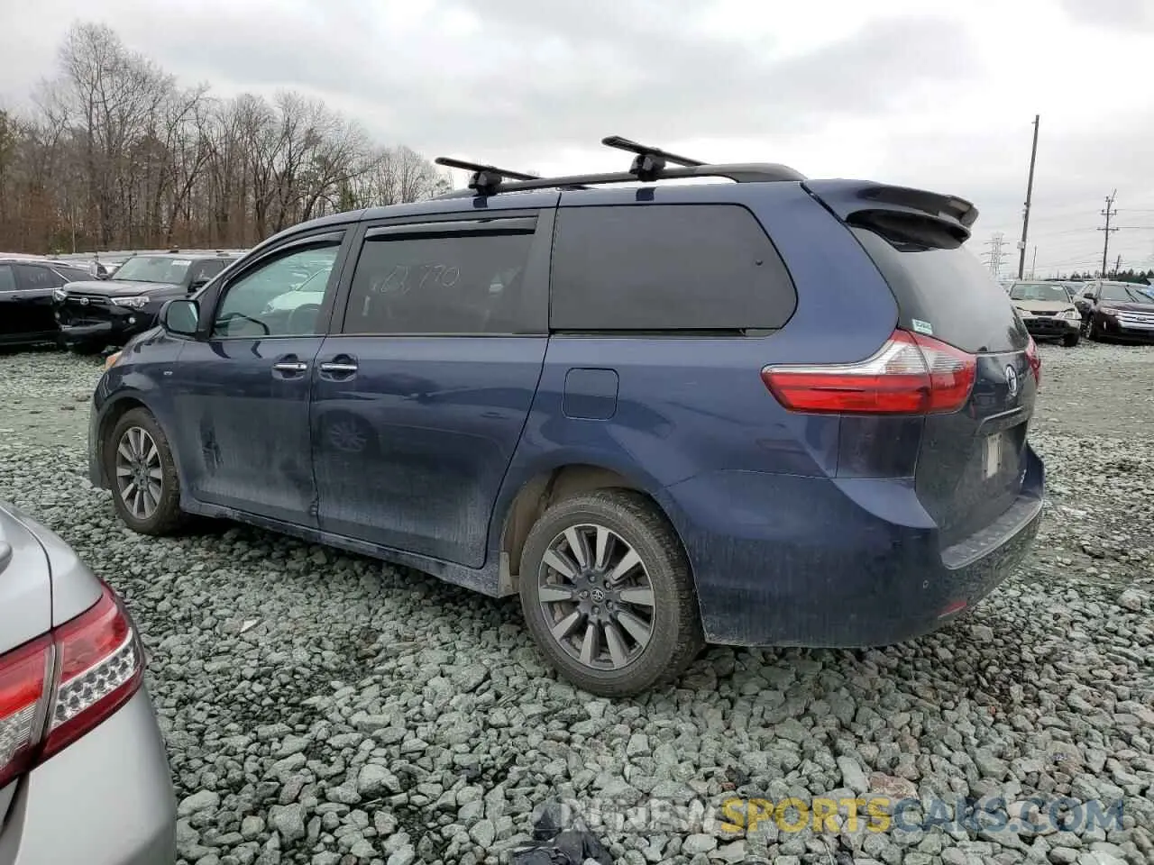 2 Photograph of a damaged car 5TDDZ3DCXLS232653 TOYOTA SIENNA 2020