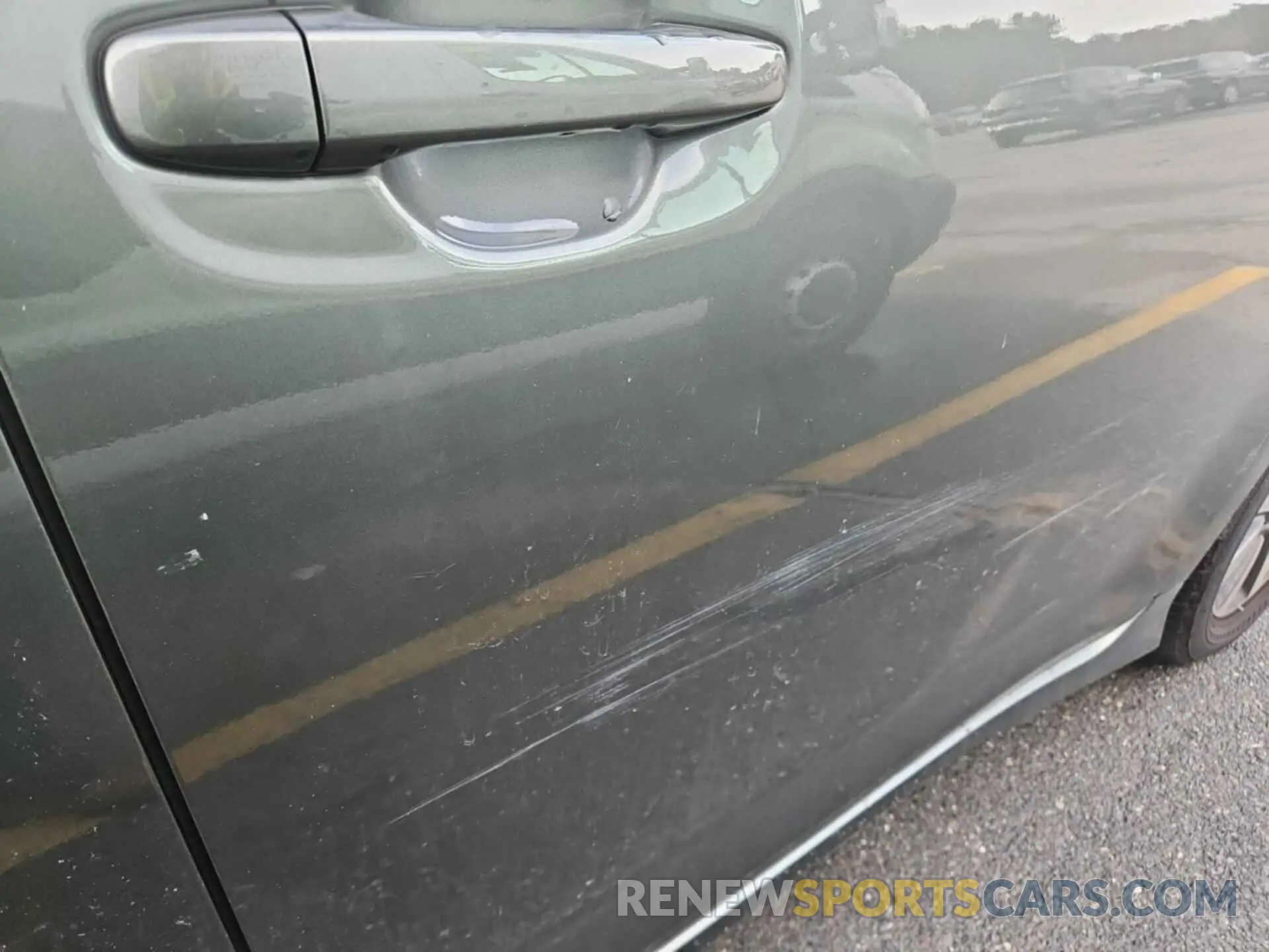 13 Photograph of a damaged car 5TDJZ3DC0LS250971 TOYOTA SIENNA 2020