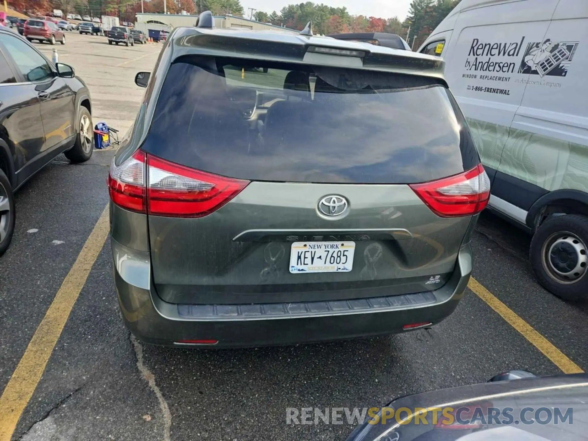 20 Photograph of a damaged car 5TDJZ3DC0LS250971 TOYOTA SIENNA 2020