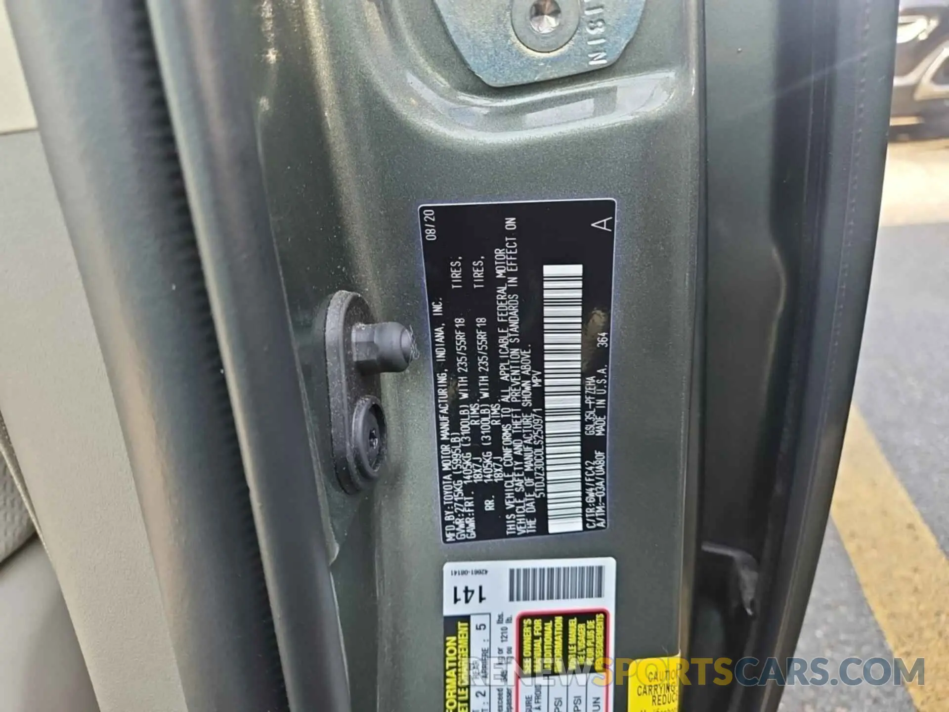 7 Photograph of a damaged car 5TDJZ3DC0LS250971 TOYOTA SIENNA 2020