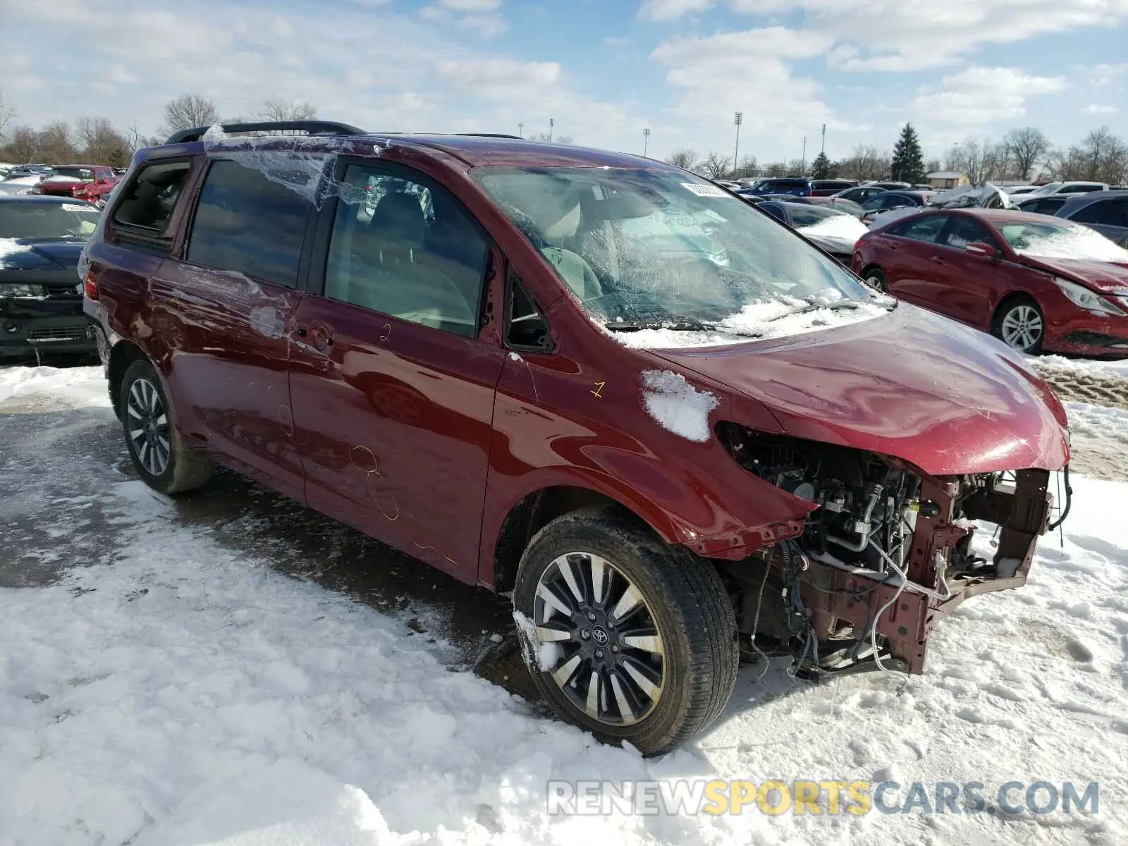 1 Photograph of a damaged car 5TDJZ3DC7LS241250 TOYOTA SIENNA 2020