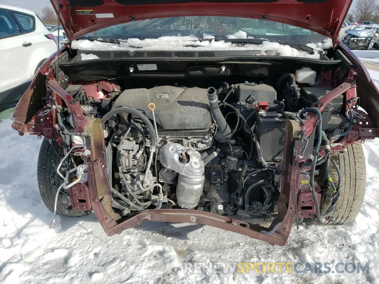 9 Photograph of a damaged car 5TDJZ3DC7LS241250 TOYOTA SIENNA 2020