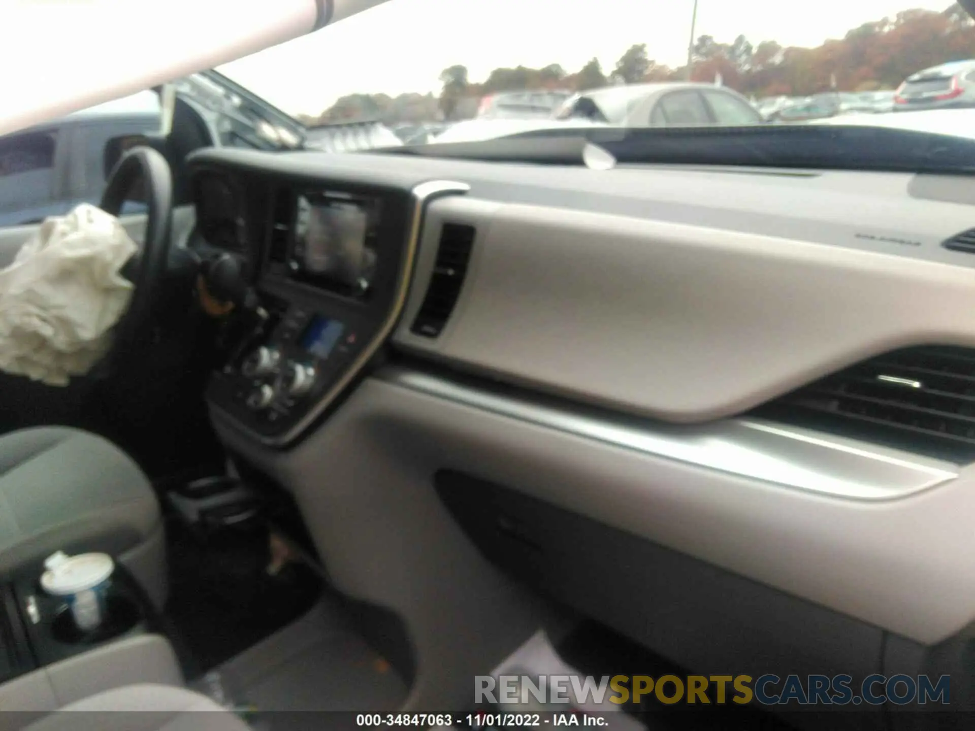 5 Фотография поврежденного автомобиля 5TDJZ3DCXLS236172 TOYOTA SIENNA 2020