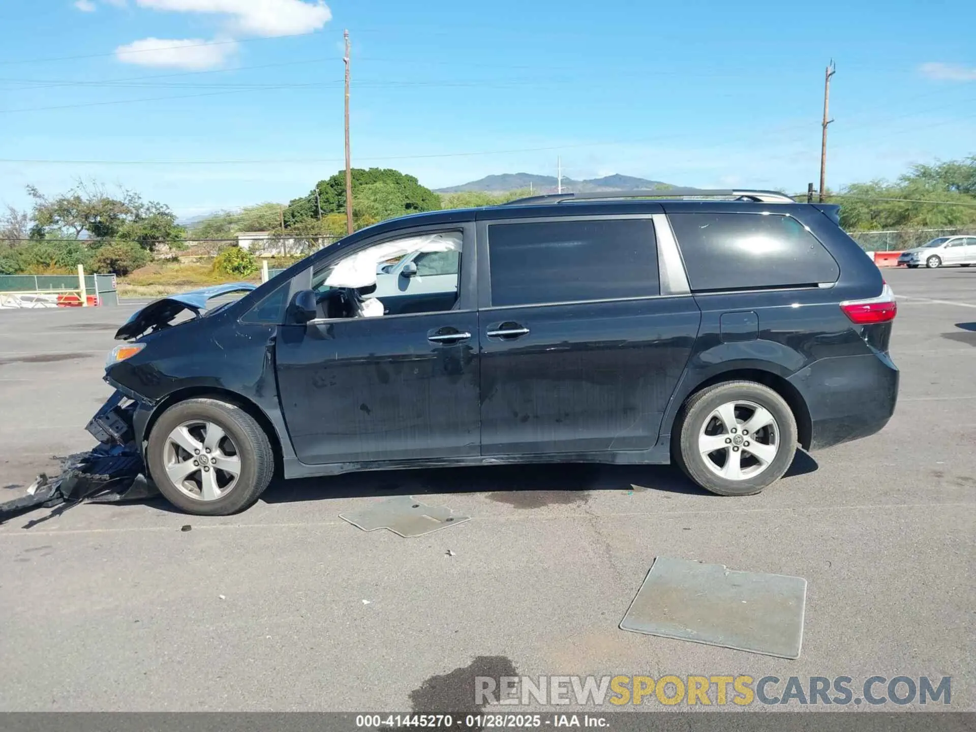 14 Photograph of a damaged car 5TDKZ3DC0LS034445 TOYOTA SIENNA 2020