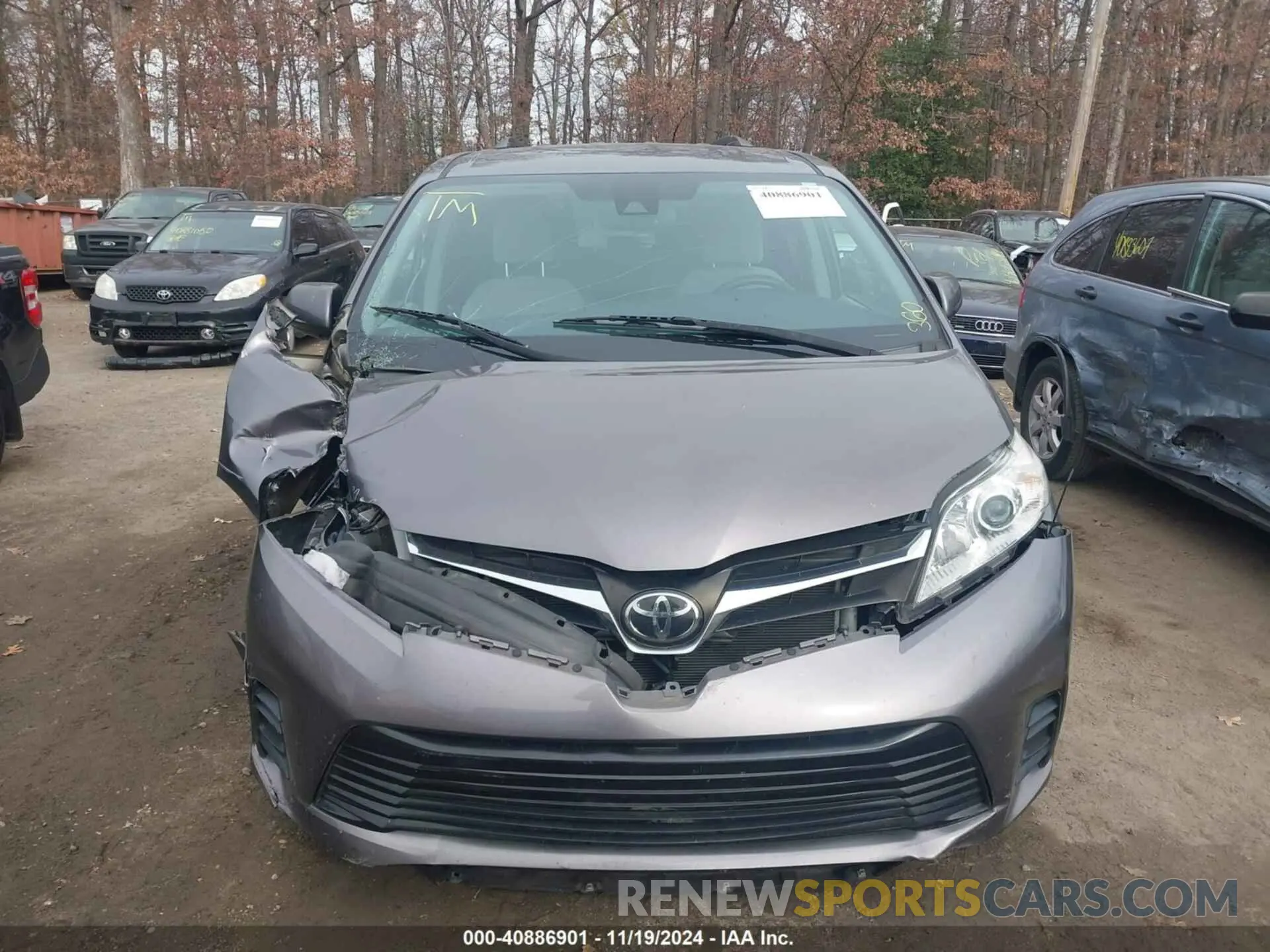 12 Photograph of a damaged car 5TDKZ3DC0LS040438 TOYOTA SIENNA 2020