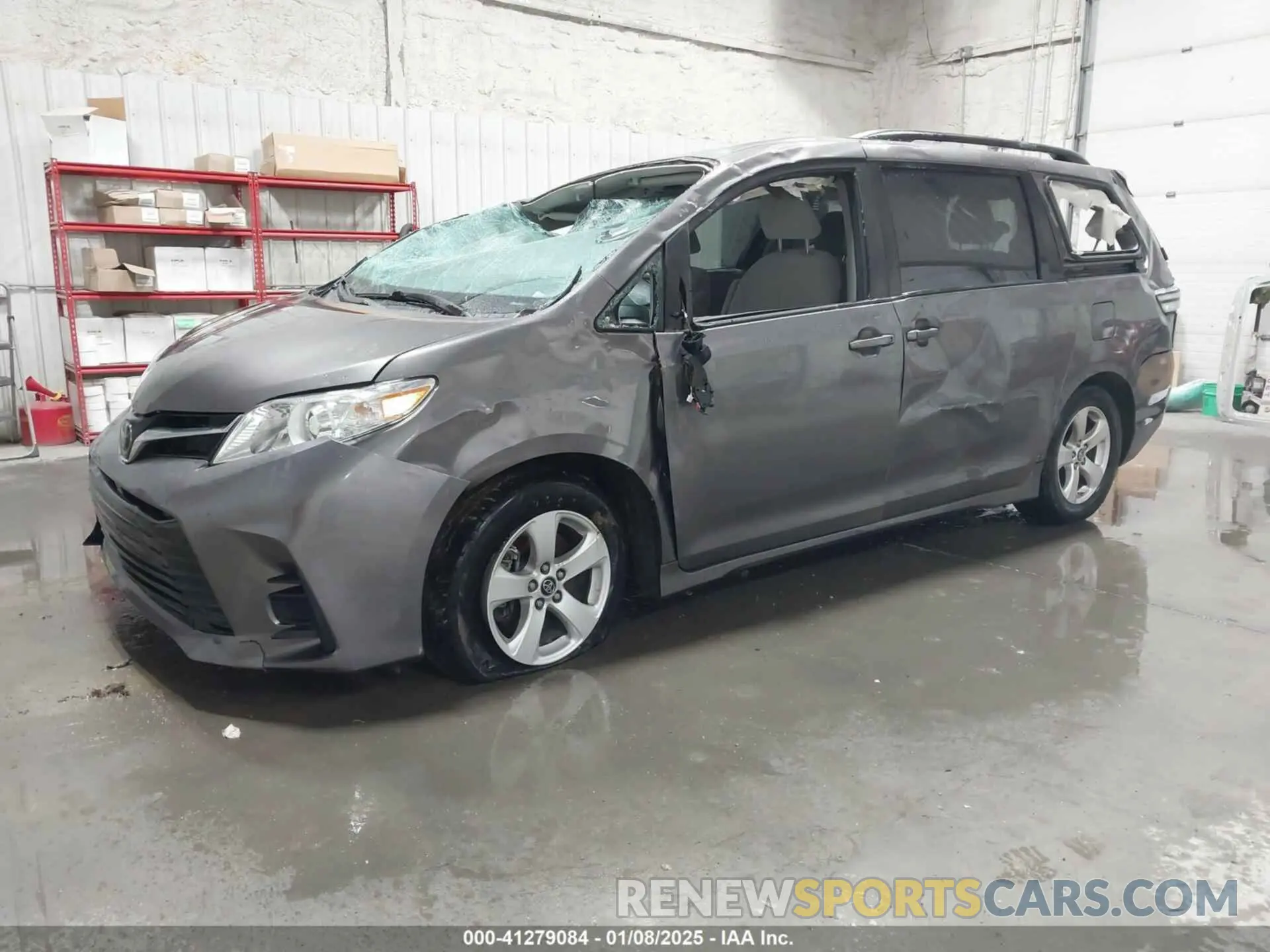 2 Фотография поврежденного автомобиля 5TDKZ3DC1LS048256 TOYOTA SIENNA 2020