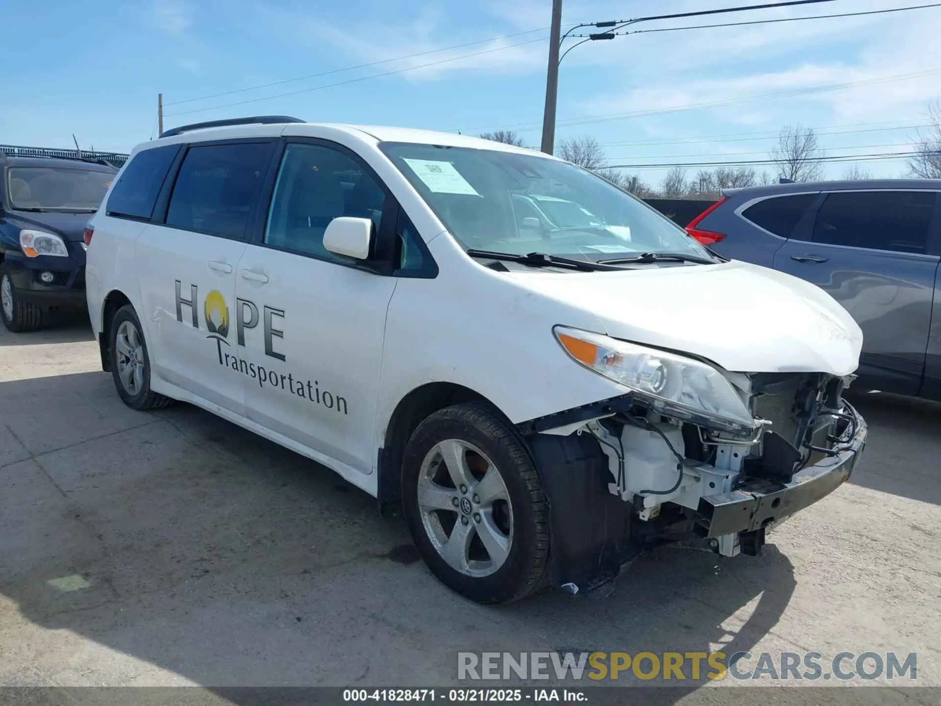 1 Photograph of a damaged car 5TDKZ3DC2LS024290 TOYOTA SIENNA 2020
