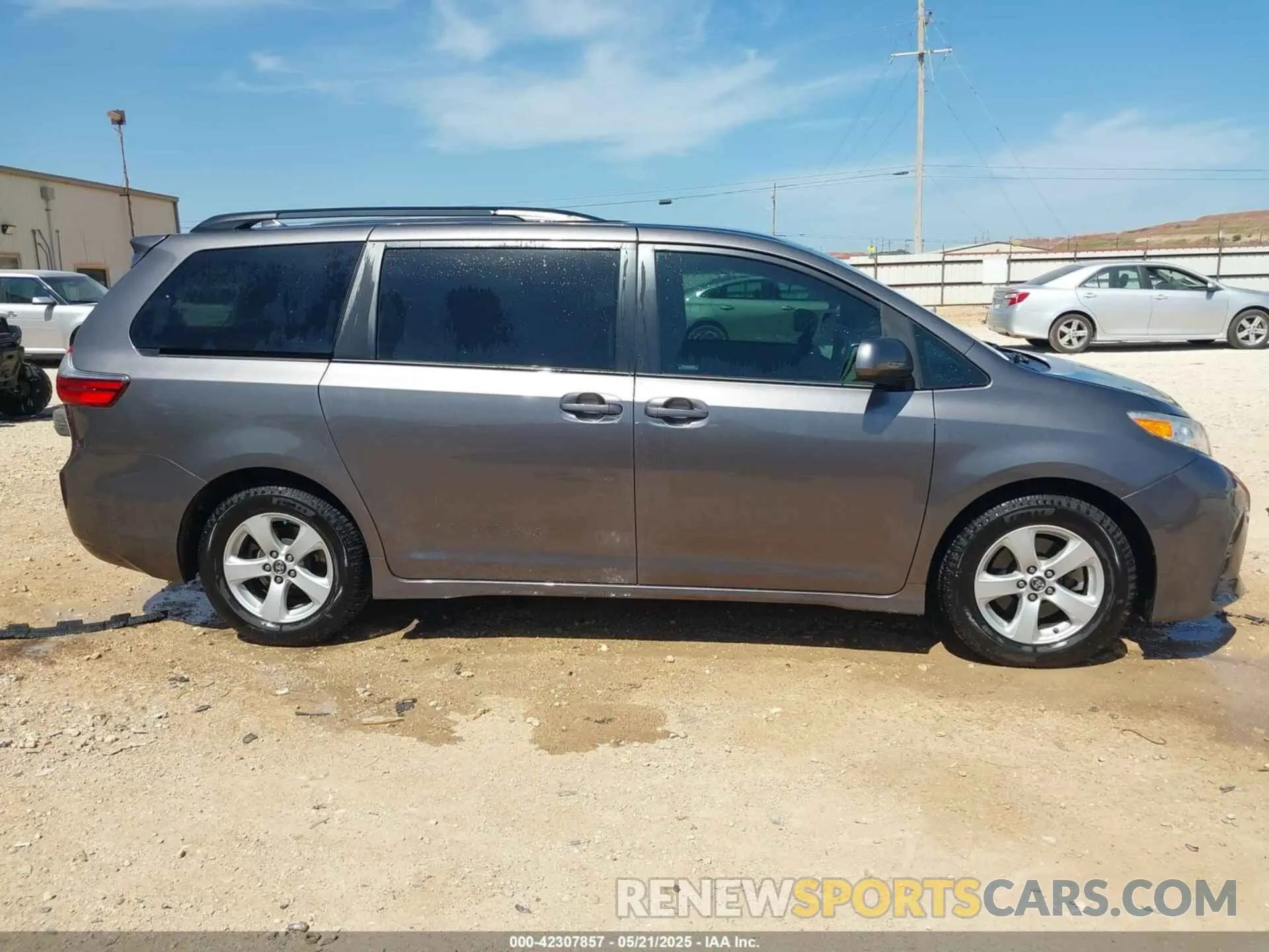 13 Фотография поврежденного автомобиля 5TDKZ3DC2LS036312 TOYOTA SIENNA 2020