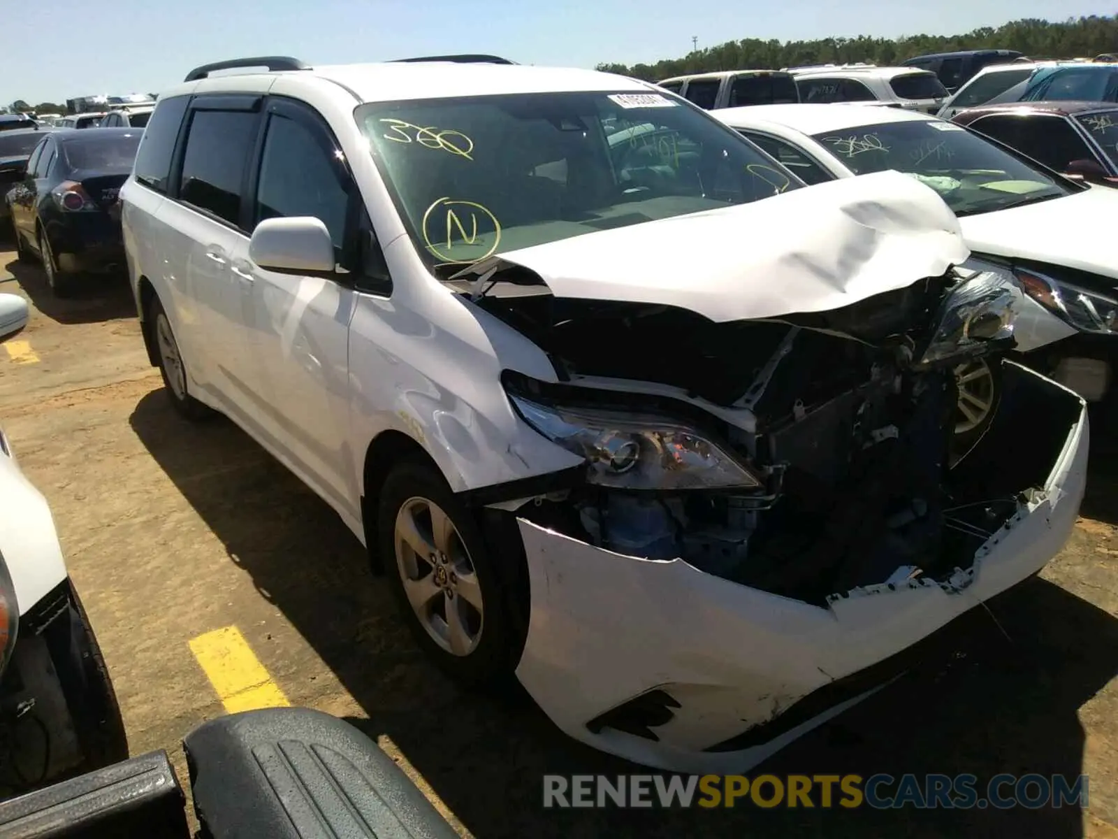 1 Photograph of a damaged car 5TDKZ3DC2LS062487 TOYOTA SIENNA 2020
