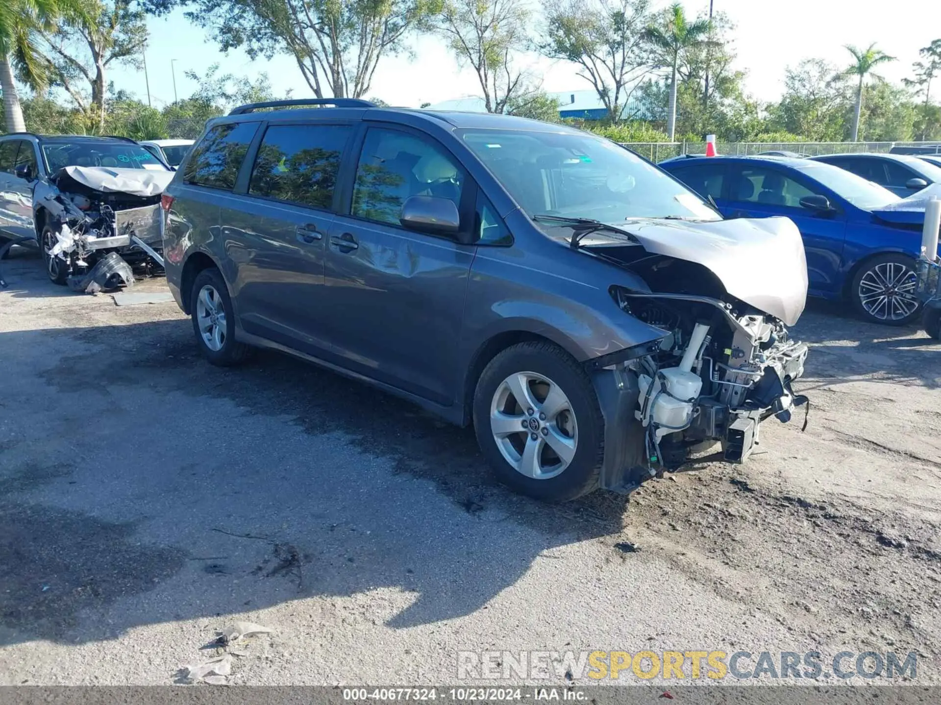 1 Фотография поврежденного автомобиля 5TDKZ3DC2LS076504 TOYOTA SIENNA 2020