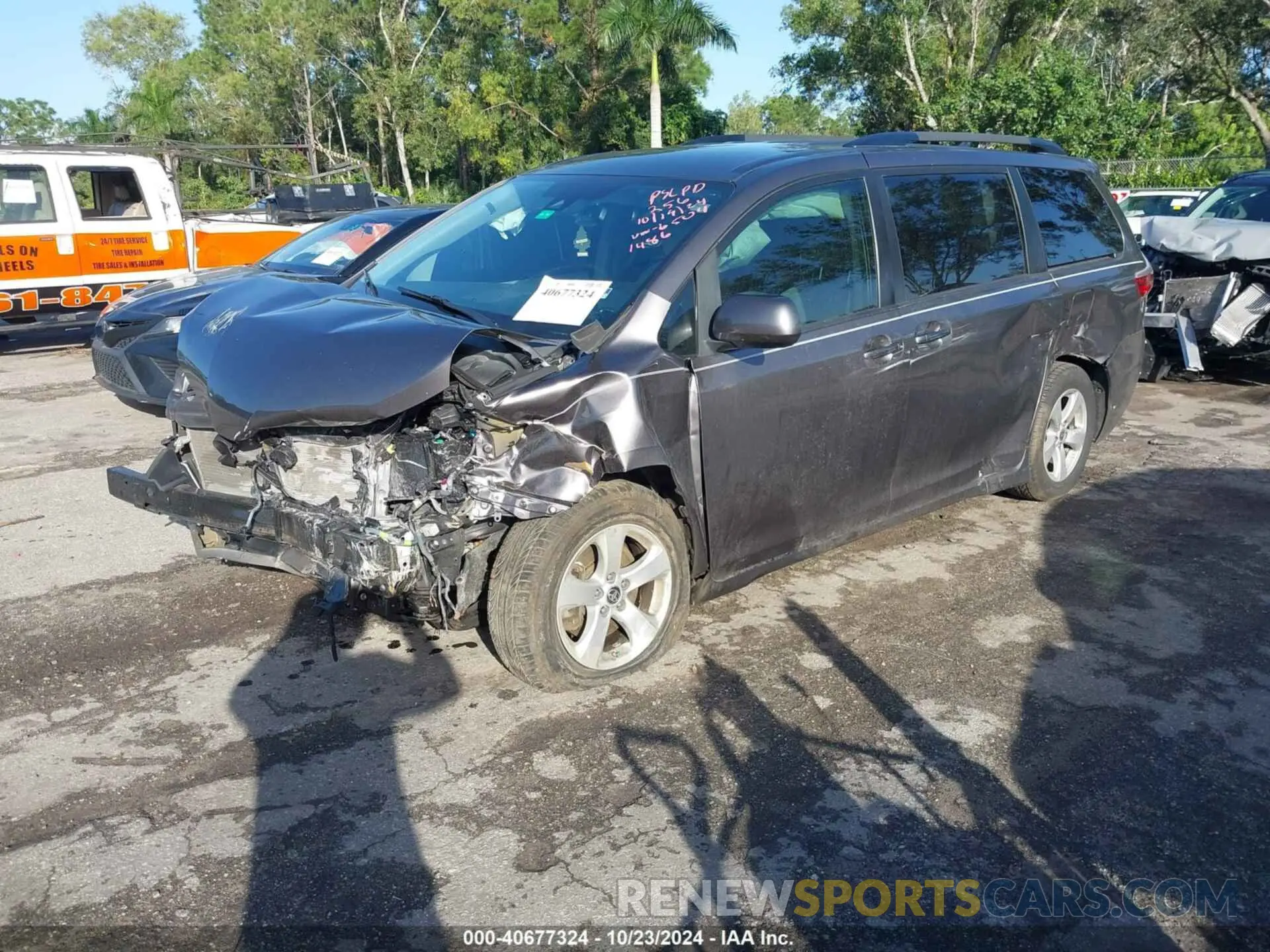 2 Фотография поврежденного автомобиля 5TDKZ3DC2LS076504 TOYOTA SIENNA 2020