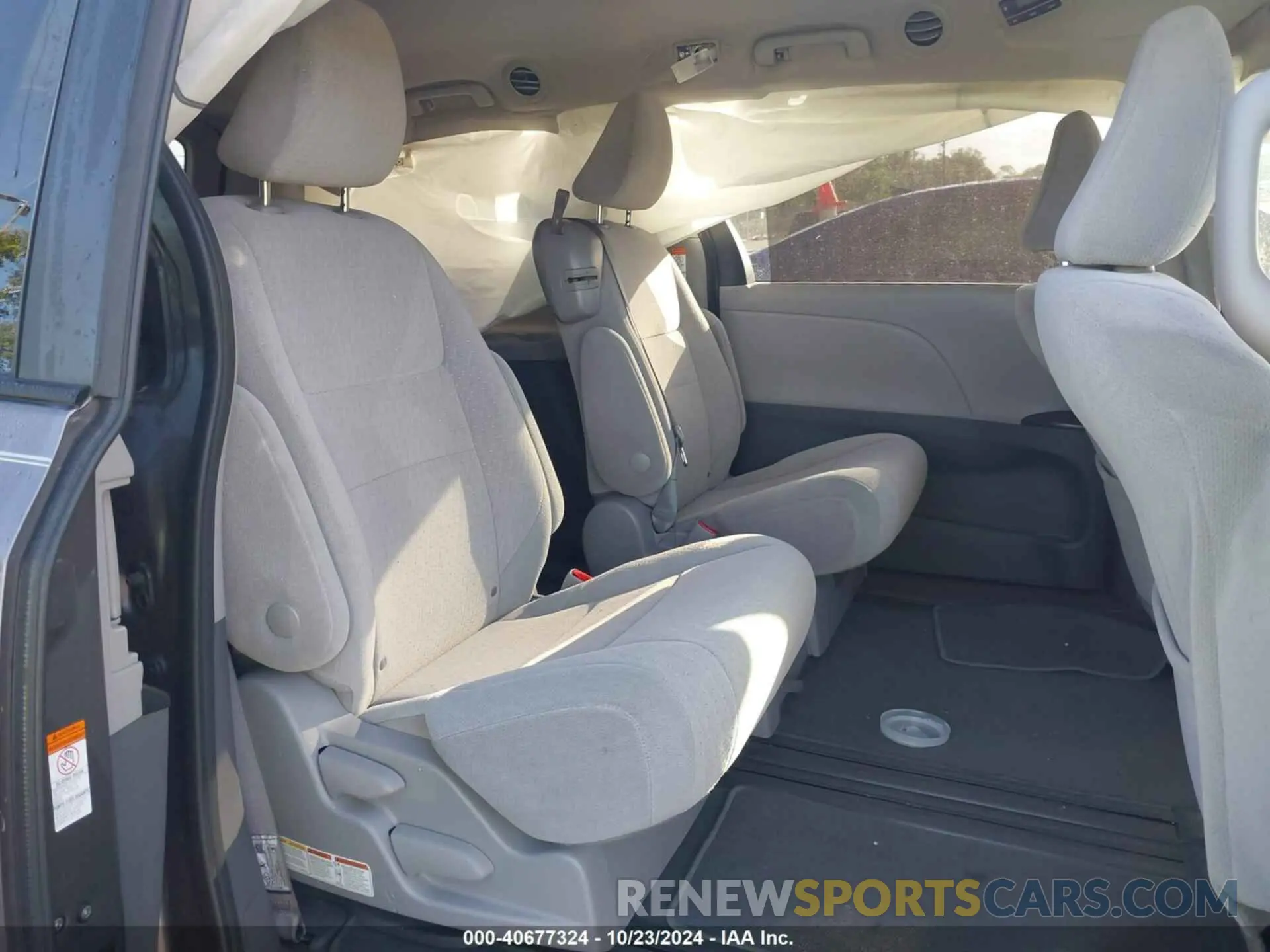 8 Фотография поврежденного автомобиля 5TDKZ3DC2LS076504 TOYOTA SIENNA 2020