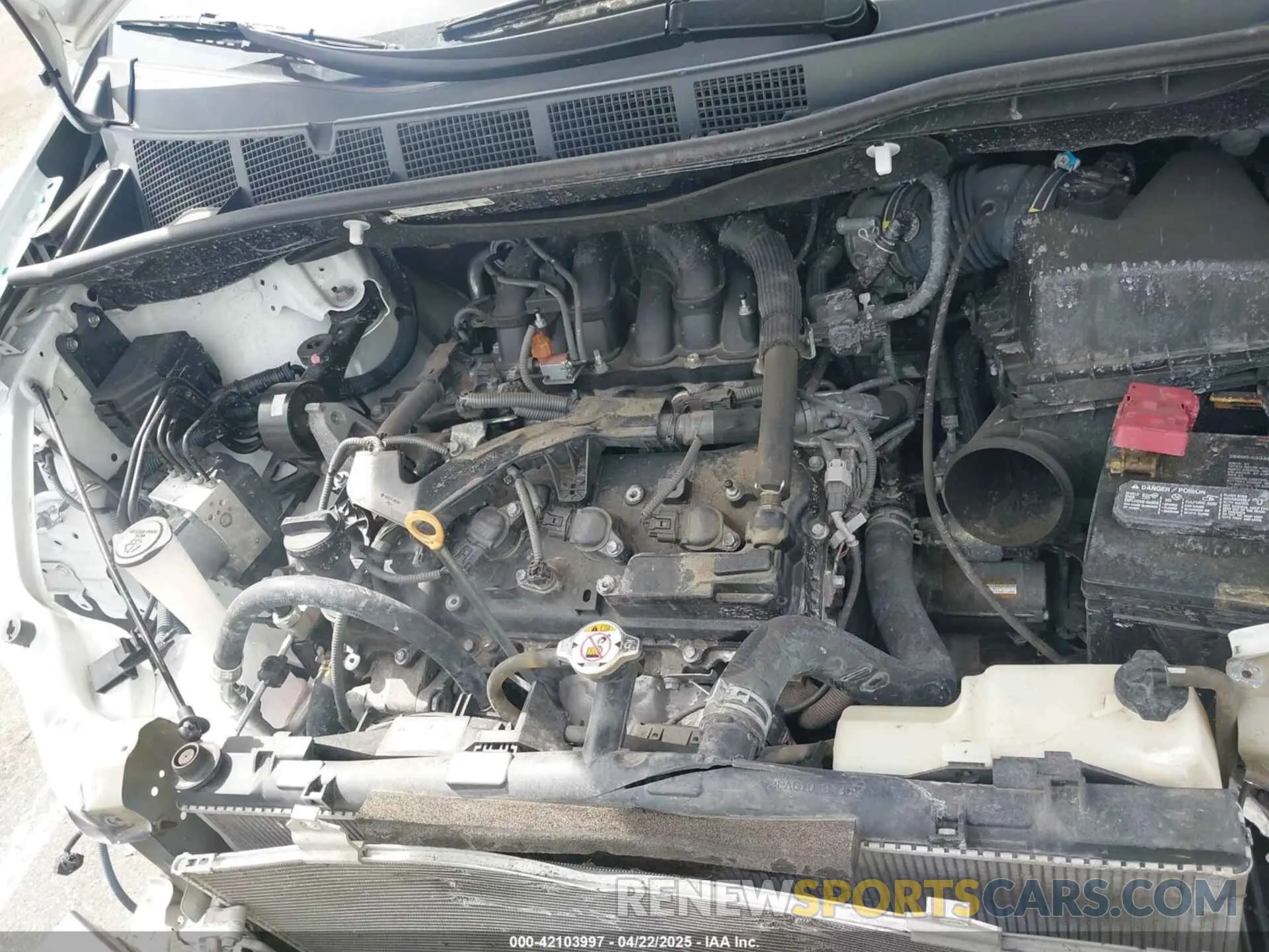 10 Photograph of a damaged car 5TDKZ3DC3LS043379 TOYOTA SIENNA 2020