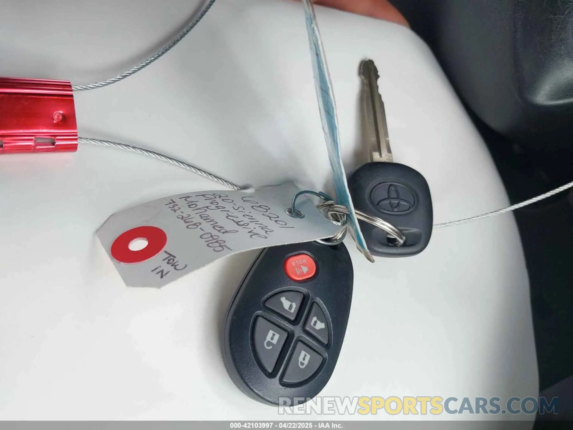 11 Photograph of a damaged car 5TDKZ3DC3LS043379 TOYOTA SIENNA 2020