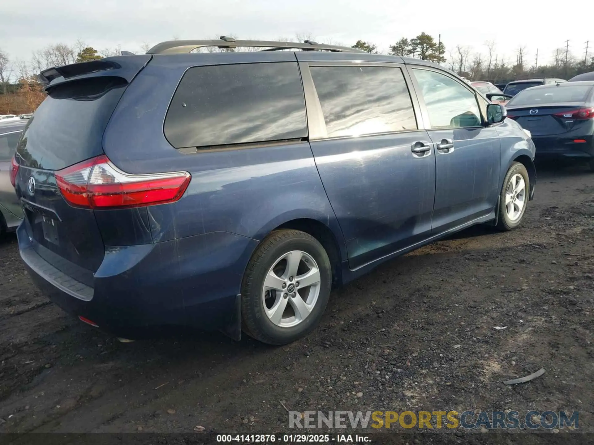 4 Фотография поврежденного автомобиля 5TDKZ3DC4LS050616 TOYOTA SIENNA 2020